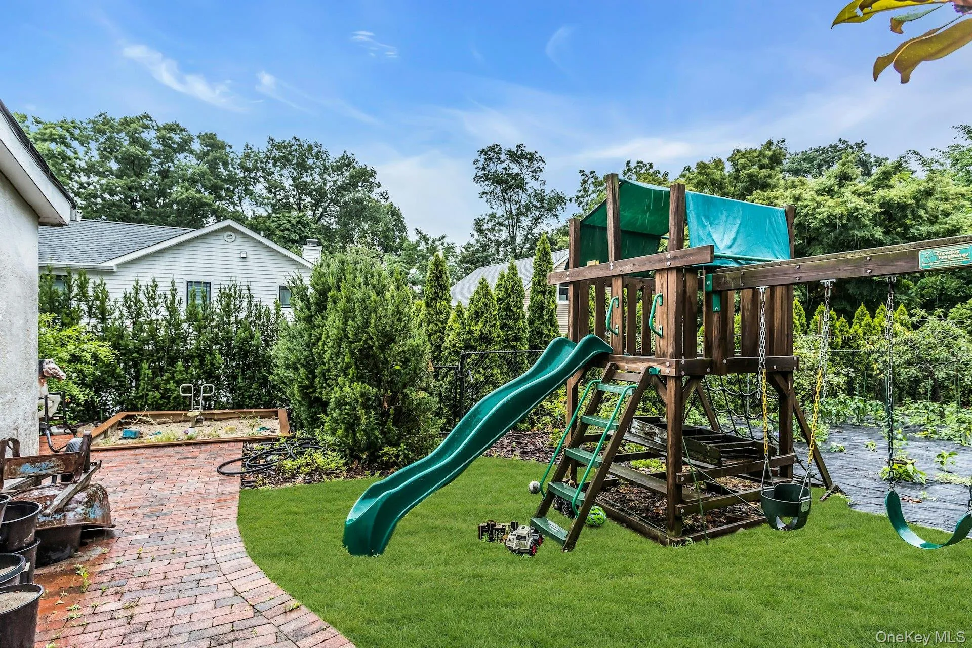 34 Preston Street, North Hempstead, NY, 2 Bedrooms Bedrooms, 6 Rooms Rooms,2 BathroomsBathrooms,Residential Lease,For Rent,Preston,0,1022936 34 Preston Street, North Hempstead, NY, 2 Bedrooms Bedrooms, 6 Rooms Rooms,2 BathroomsBathrooms,Residential Lease,For Rent,Preston,0,1022936