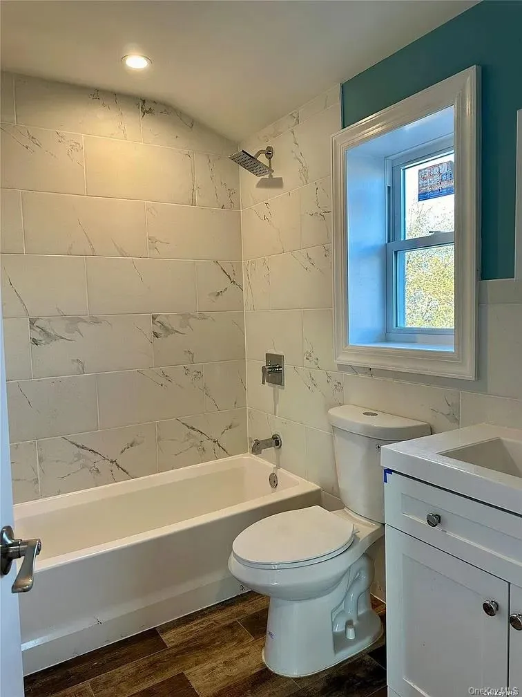 10211 164th Avenue, New York, NY, 3 Bedrooms Bedrooms, 5 Rooms Rooms,2 BathroomsBathrooms,Residential Lease,For Rent,164th,0,1022943 10211 164th Avenue, New York, NY, 3 Bedrooms Bedrooms, 5 Rooms Rooms,2 BathroomsBathrooms,Residential Lease,For Rent,164th,0,1022943