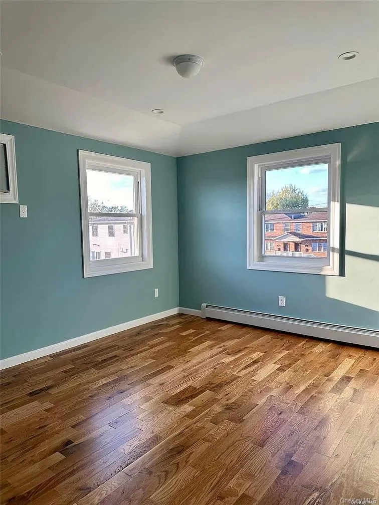 10211 164th Avenue, New York, NY, 3 Bedrooms Bedrooms, 5 Rooms Rooms,2 BathroomsBathrooms,Residential Lease,For Rent,164th,0,1022943 10211 164th Avenue, New York, NY, 3 Bedrooms Bedrooms, 5 Rooms Rooms,2 BathroomsBathrooms,Residential Lease,For Rent,164th,0,1022943