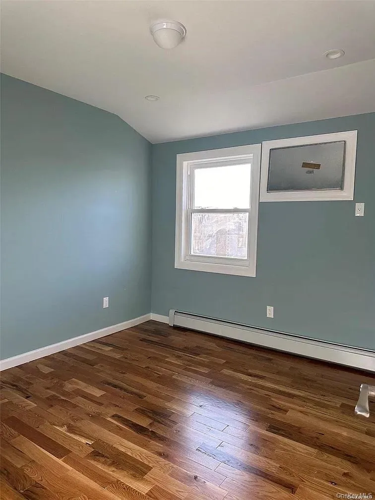 10211 164th Avenue, New York, NY, 3 Bedrooms Bedrooms, 5 Rooms Rooms,2 BathroomsBathrooms,Residential Lease,For Rent,164th,0,1022943 10211 164th Avenue, New York, NY, 3 Bedrooms Bedrooms, 5 Rooms Rooms,2 BathroomsBathrooms,Residential Lease,For Rent,164th,0,1022943