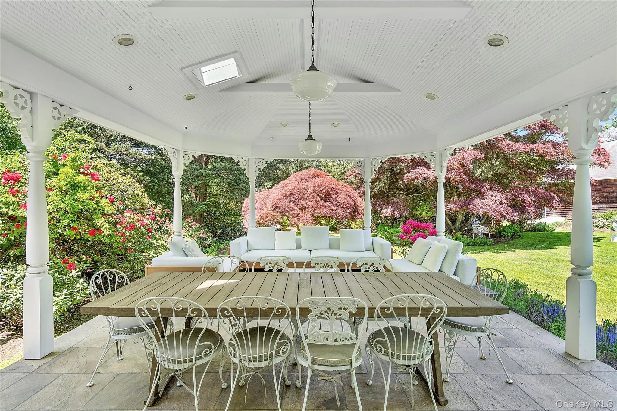 55 Post Crossing, Southampton, NY, 6 Bedrooms Bedrooms, 18 Rooms Rooms,6 BathroomsBathrooms,Residential,For Rent,Post,0,1022948 55 Post Crossing, Southampton, NY, 6 Bedrooms Bedrooms, 18 Rooms Rooms,6 BathroomsBathrooms,Residential,For Rent,Post,0,1022948