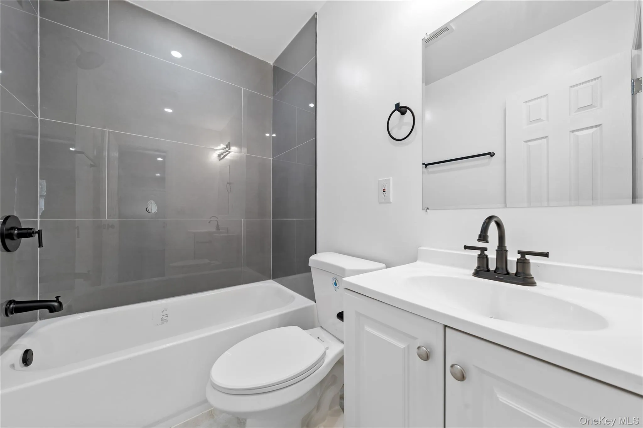 75 Cypress Drive, Brookhaven, NY, 4 Bedrooms Bedrooms, 8 Rooms Rooms,2 BathroomsBathrooms,Residential,For Rent,Cypress,0,1022949 75 Cypress Drive, Brookhaven, NY, 4 Bedrooms Bedrooms, 8 Rooms Rooms,2 BathroomsBathrooms,Residential,For Rent,Cypress,0,1022949