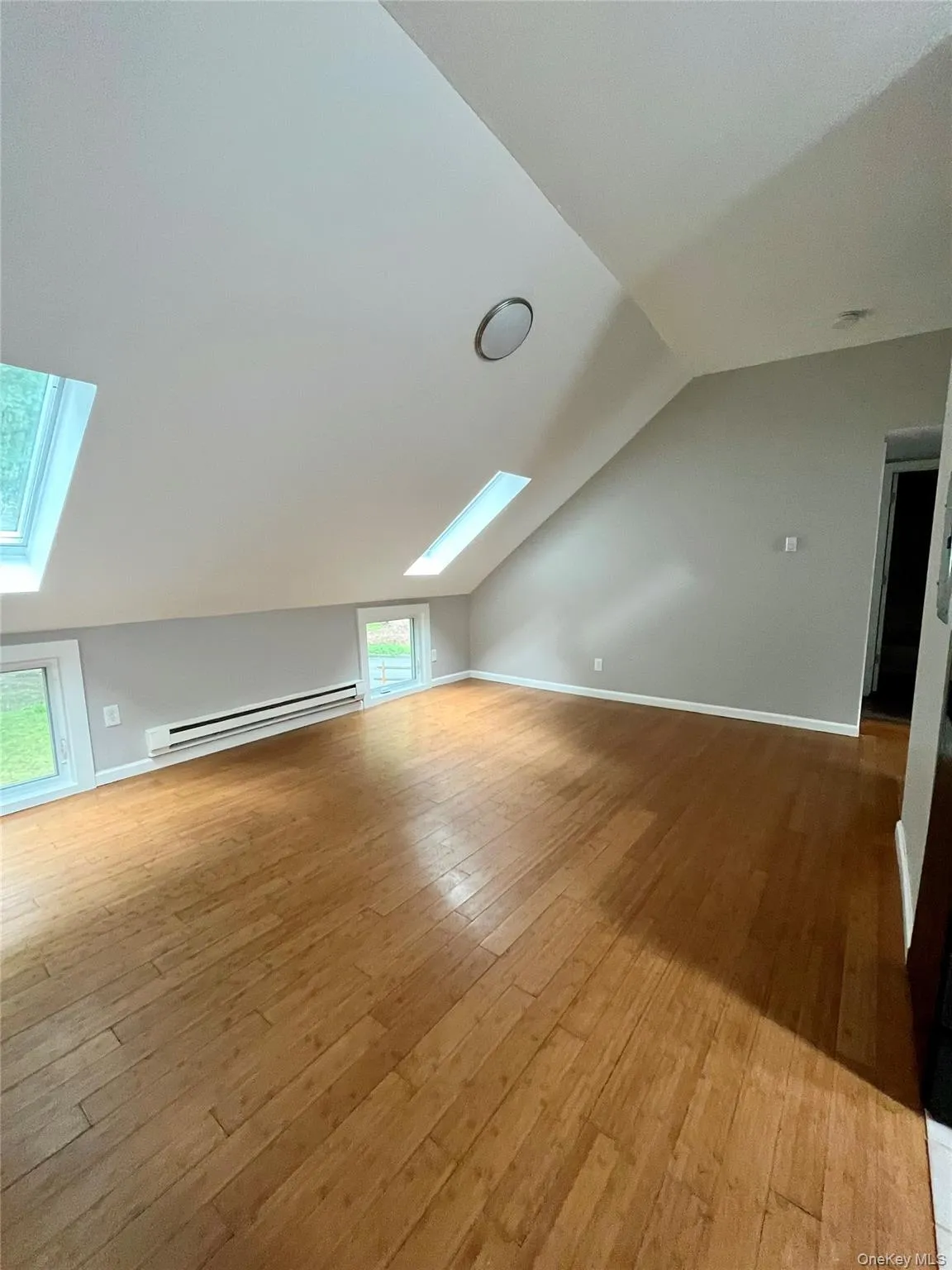 56 Tilden Lane, Huntington, NY, 3 Bedrooms Bedrooms, 6 Rooms Rooms,1 BathroomBathrooms,Residential Lease,For Rent,Tilden,0,1022959 56 Tilden Lane, Huntington, NY, 3 Bedrooms Bedrooms, 6 Rooms Rooms,1 BathroomBathrooms,Residential Lease,For Rent,Tilden,0,1022959