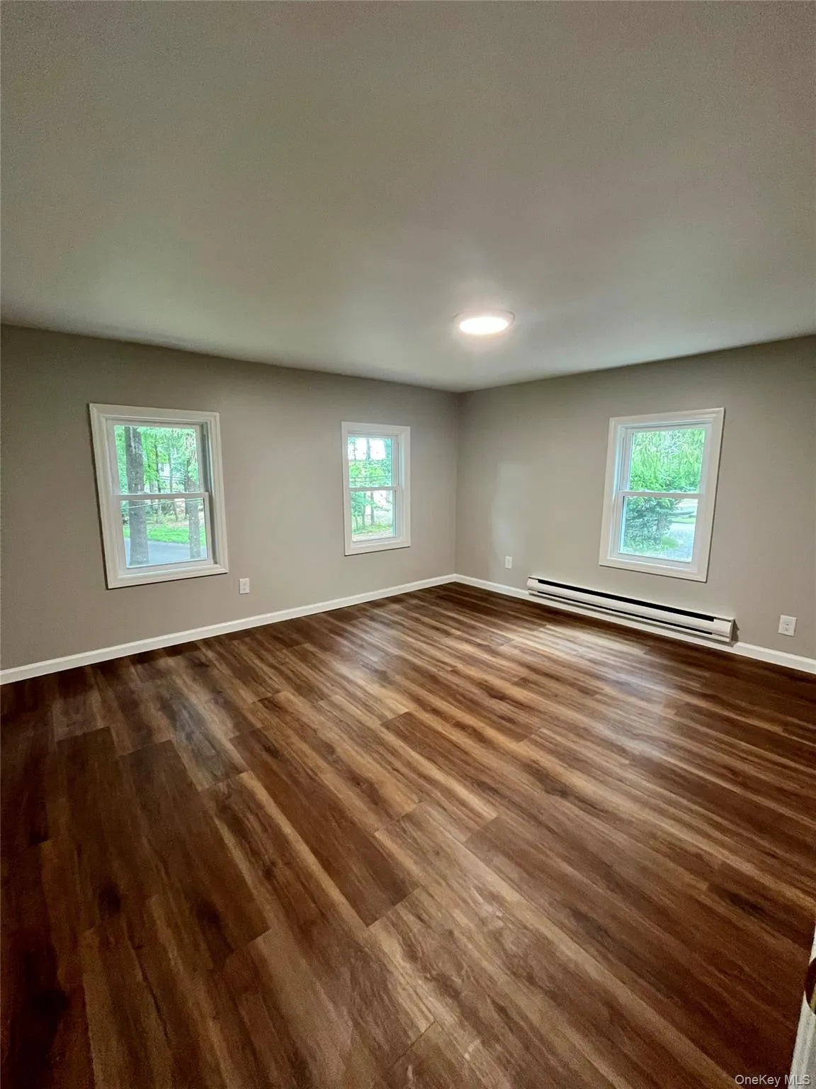 56 Tilden Lane, Huntington, NY, 3 Bedrooms Bedrooms, 6 Rooms Rooms,1 BathroomBathrooms,Residential Lease,For Rent,Tilden,0,1022959 56 Tilden Lane, Huntington, NY, 3 Bedrooms Bedrooms, 6 Rooms Rooms,1 BathroomBathrooms,Residential Lease,For Rent,Tilden,0,1022959