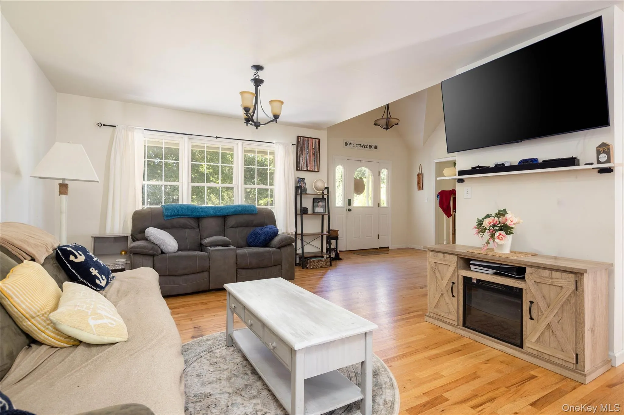 345 Cemetery Road, Southold, NY, 3 Bedrooms Bedrooms, 6 Rooms Rooms,2 BathroomsBathrooms,Residential,For Rent,Cemetery,0,1022960 345 Cemetery Road, Southold, NY, 3 Bedrooms Bedrooms, 6 Rooms Rooms,2 BathroomsBathrooms,Residential,For Rent,Cemetery,0,1022960