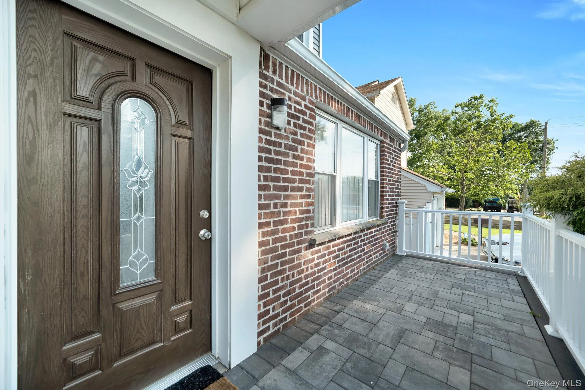 102 Strattford Road, North Hempstead, NY, 4 Bedrooms Bedrooms, 6 Rooms Rooms,2 BathroomsBathrooms,Residential,For Rent,Strattford,0,1022963 102 Strattford Road, North Hempstead, NY, 4 Bedrooms Bedrooms, 6 Rooms Rooms,2 BathroomsBathrooms,Residential,For Rent,Strattford,0,1022963