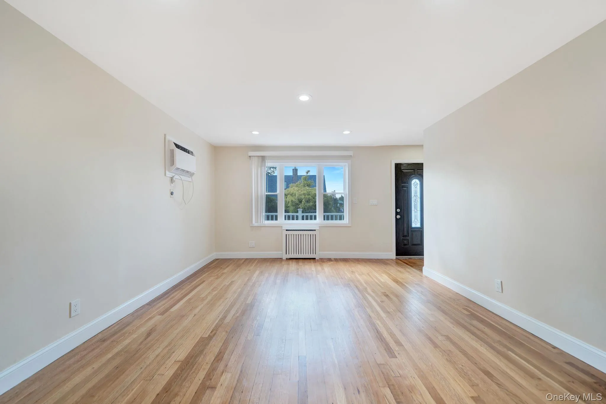 102 Strattford Road, North Hempstead, NY, 4 Bedrooms Bedrooms, 6 Rooms Rooms,2 BathroomsBathrooms,Residential,For Rent,Strattford,0,1022963 102 Strattford Road, North Hempstead, NY, 4 Bedrooms Bedrooms, 6 Rooms Rooms,2 BathroomsBathrooms,Residential,For Rent,Strattford,0,1022963