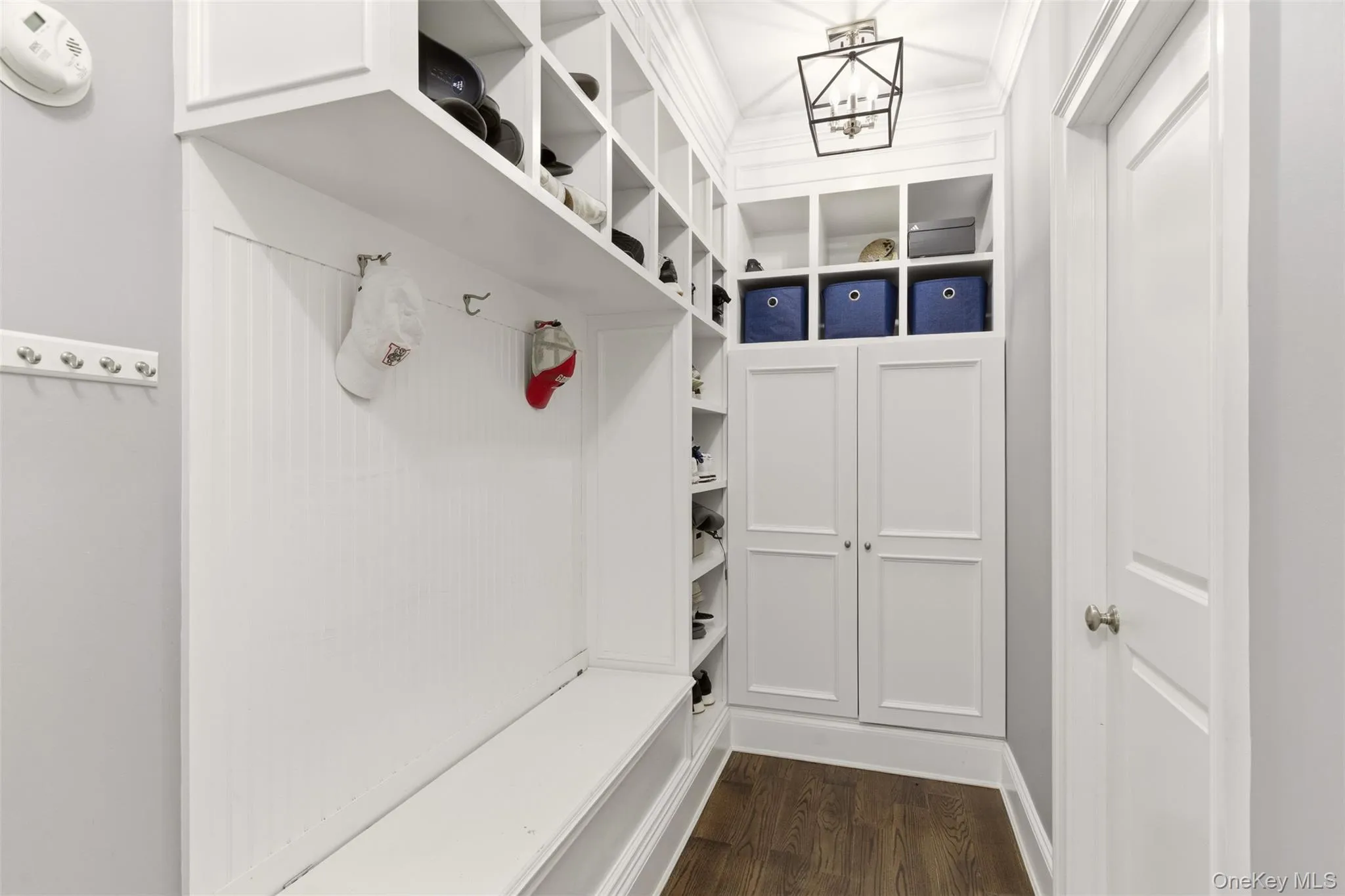 9 May Hill Lane, Huntington, NY, 5 Bedrooms Bedrooms, 11 Rooms Rooms,4 BathroomsBathrooms,Residential,For Rent,May Hill,0,1022965 9 May Hill Lane, Huntington, NY, 5 Bedrooms Bedrooms, 11 Rooms Rooms,4 BathroomsBathrooms,Residential,For Rent,May Hill,0,1022965