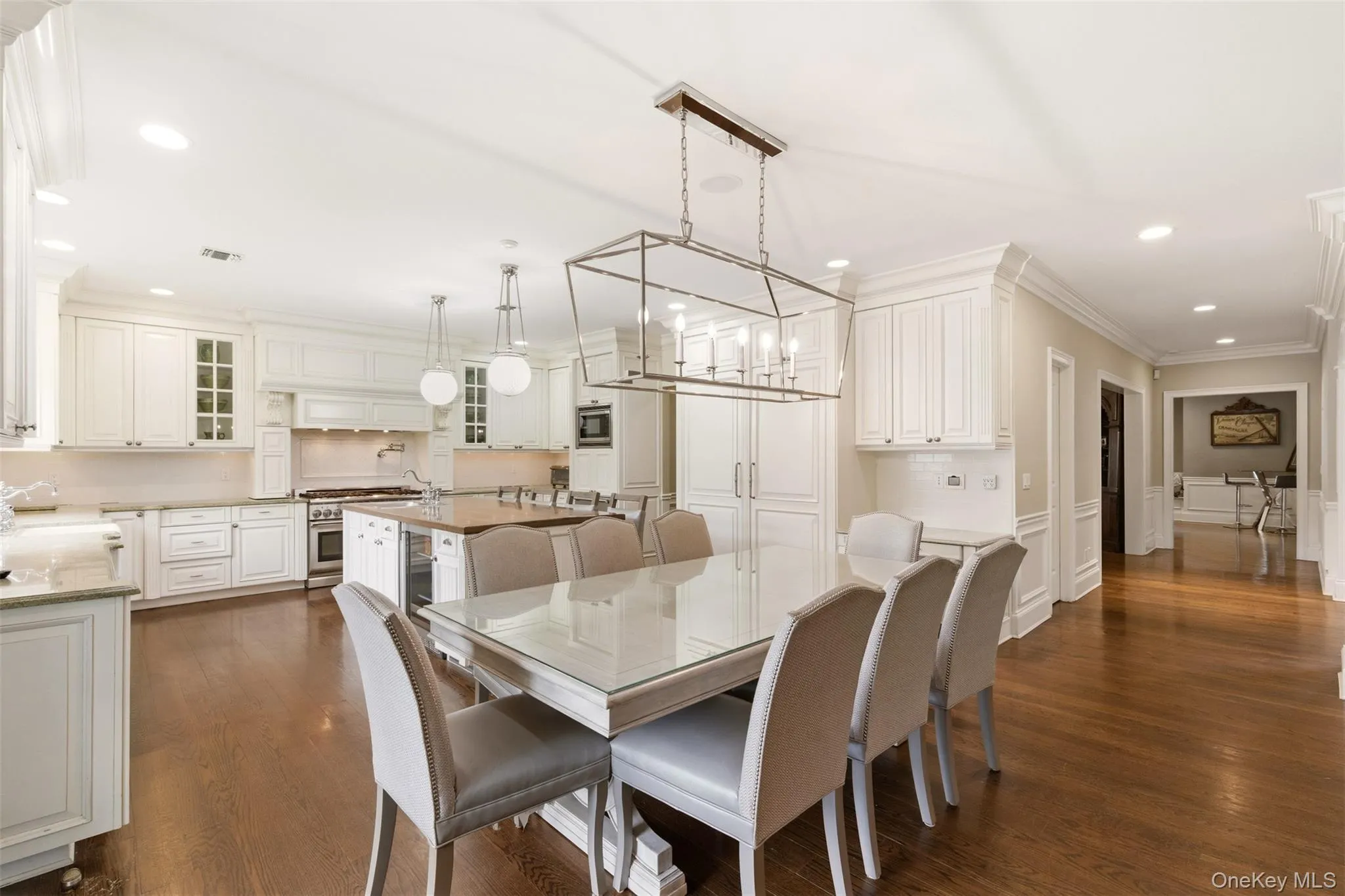 9 May Hill Lane, Huntington, NY, 5 Bedrooms Bedrooms, 11 Rooms Rooms,4 BathroomsBathrooms,Residential,For Rent,May Hill,0,1022965 9 May Hill Lane, Huntington, NY, 5 Bedrooms Bedrooms, 11 Rooms Rooms,4 BathroomsBathrooms,Residential,For Rent,May Hill,0,1022965
