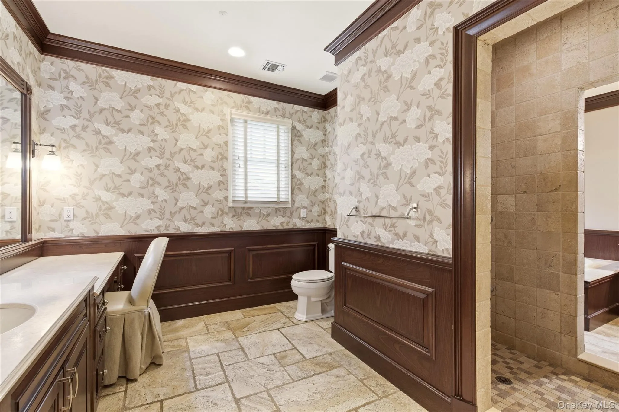9 May Hill Lane, Huntington, NY, 5 Bedrooms Bedrooms, 11 Rooms Rooms,4 BathroomsBathrooms,Residential,For Rent,May Hill,0,1022965 9 May Hill Lane, Huntington, NY, 5 Bedrooms Bedrooms, 11 Rooms Rooms,4 BathroomsBathrooms,Residential,For Rent,May Hill,0,1022965