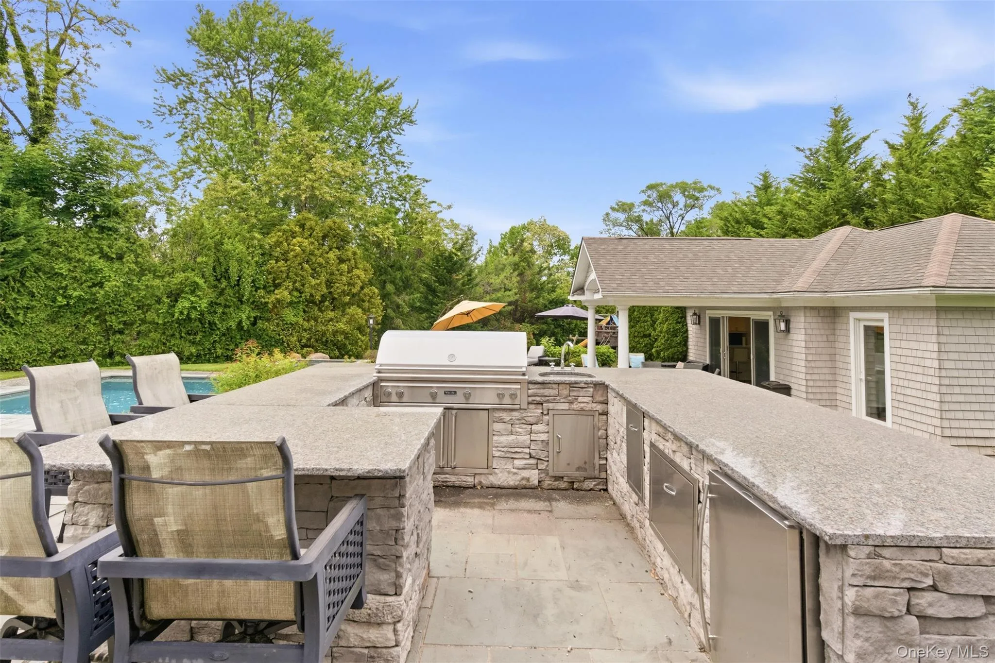 9 May Hill Lane, Huntington, NY, 5 Bedrooms Bedrooms, 11 Rooms Rooms,4 BathroomsBathrooms,Residential,For Rent,May Hill,0,1022965 9 May Hill Lane, Huntington, NY, 5 Bedrooms Bedrooms, 11 Rooms Rooms,4 BathroomsBathrooms,Residential,For Rent,May Hill,0,1022965