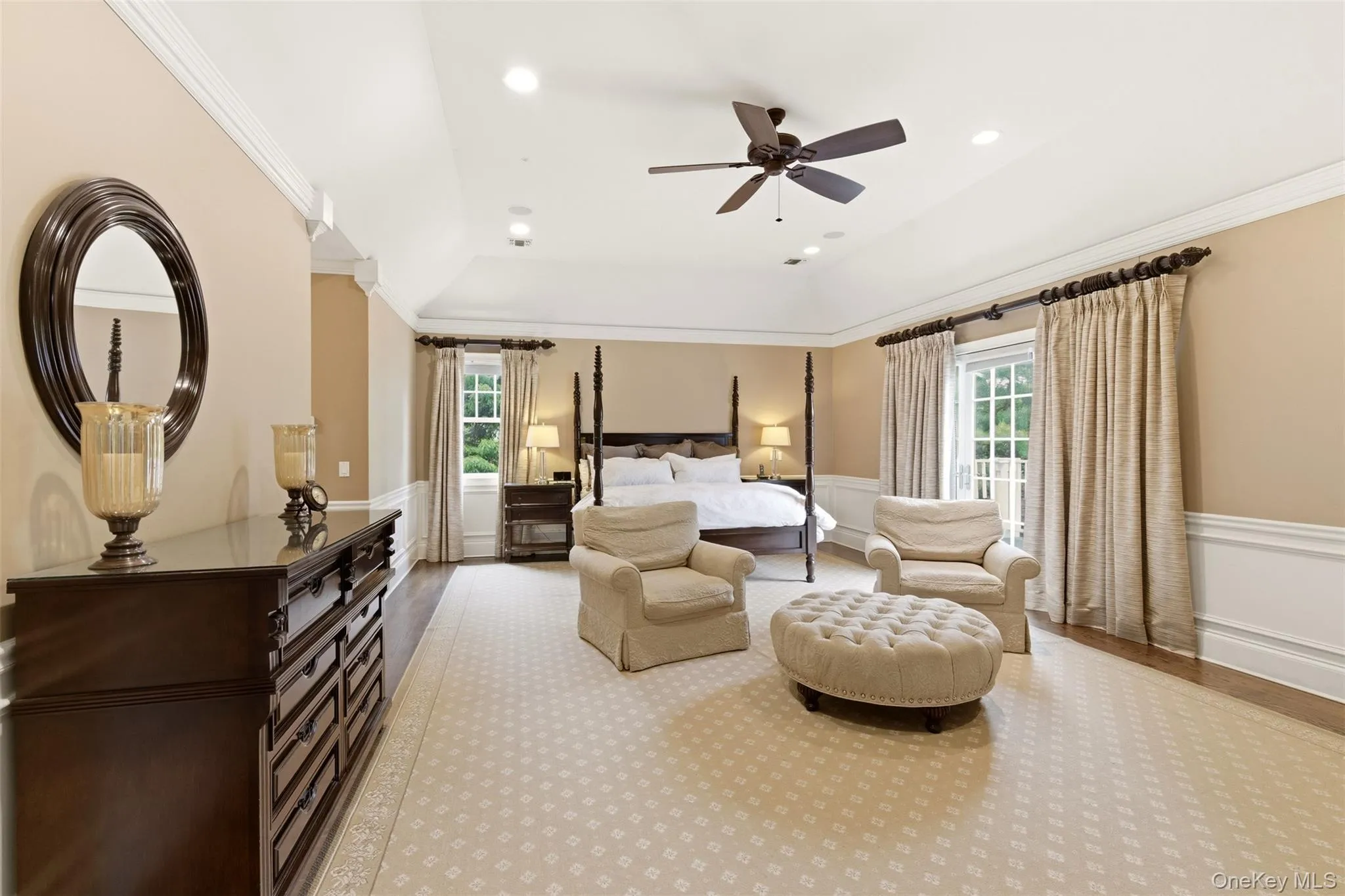 9 May Hill Lane, Huntington, NY, 5 Bedrooms Bedrooms, 11 Rooms Rooms,4 BathroomsBathrooms,Residential,For Rent,May Hill,0,1022965 9 May Hill Lane, Huntington, NY, 5 Bedrooms Bedrooms, 11 Rooms Rooms,4 BathroomsBathrooms,Residential,For Rent,May Hill,0,1022965