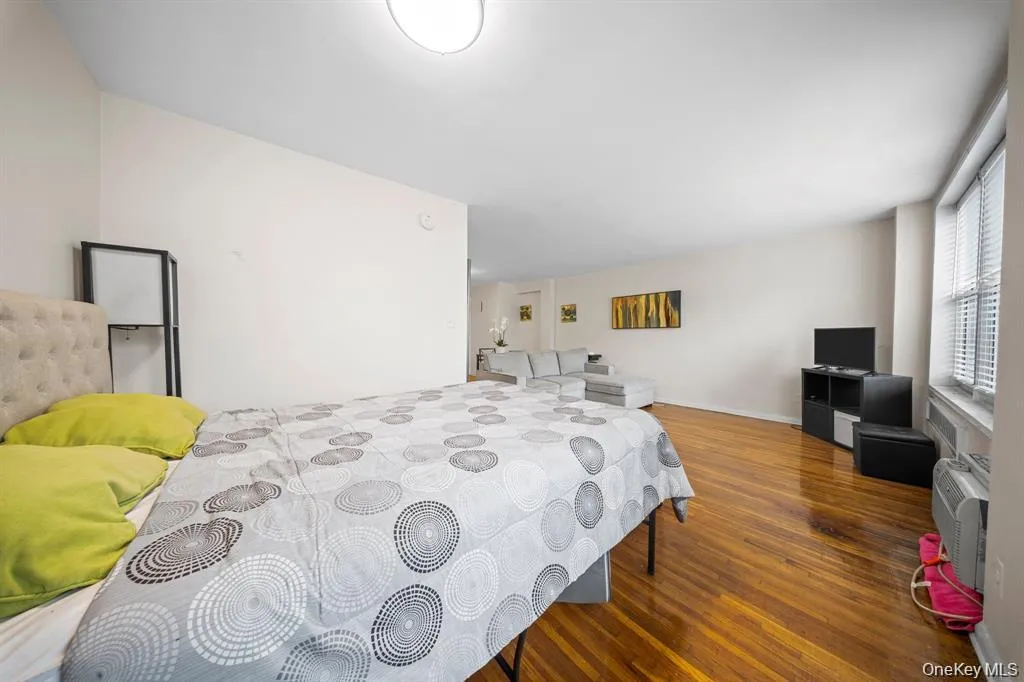 720 31st Street, New York, NY, 1 Bedroom Bedrooms, 4 Rooms Rooms,1 BathroomBathrooms,Residential Lease,For Rent,31st,0,1022966 720 31st Street, New York, NY, 1 Bedroom Bedrooms, 4 Rooms Rooms,1 BathroomBathrooms,Residential Lease,For Rent,31st,0,1022966