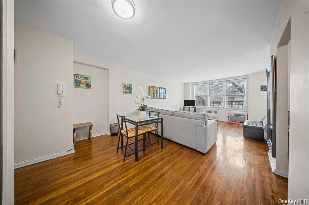 720 31st Street, New York, NY, 1 Bedroom Bedrooms, 4 Rooms Rooms,1 BathroomBathrooms,Residential Lease,For Rent,31st,0,1022966 720 31st Street, New York, NY, 1 Bedroom Bedrooms, 4 Rooms Rooms,1 BathroomBathrooms,Residential Lease,For Rent,31st,0,1022966