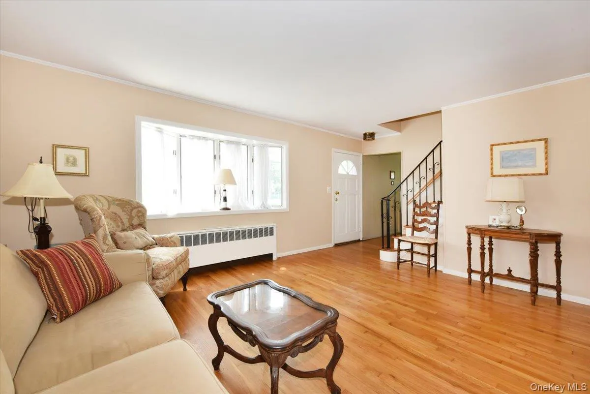 344 New York Avenue, Oyster Bay, NY, 3 Bedrooms Bedrooms, 11 Rooms Rooms,2 BathroomsBathrooms,Residential,For Rent,New York,0,1022968 344 New York Avenue, Oyster Bay, NY, 3 Bedrooms Bedrooms, 11 Rooms Rooms,2 BathroomsBathrooms,Residential,For Rent,New York,0,1022968