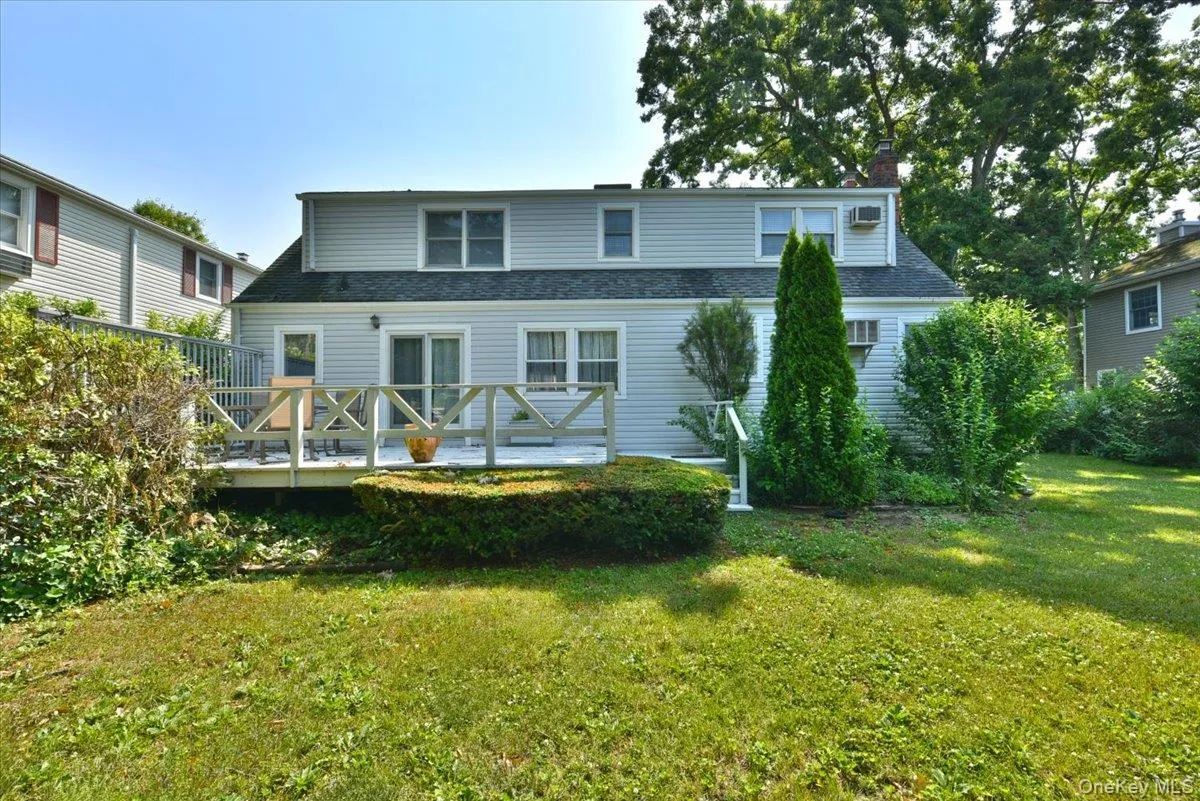344 New York Avenue, Oyster Bay, NY, 3 Bedrooms Bedrooms, 11 Rooms Rooms,2 BathroomsBathrooms,Residential,For Rent,New York,0,1022968 344 New York Avenue, Oyster Bay, NY, 3 Bedrooms Bedrooms, 11 Rooms Rooms,2 BathroomsBathrooms,Residential,For Rent,New York,0,1022968