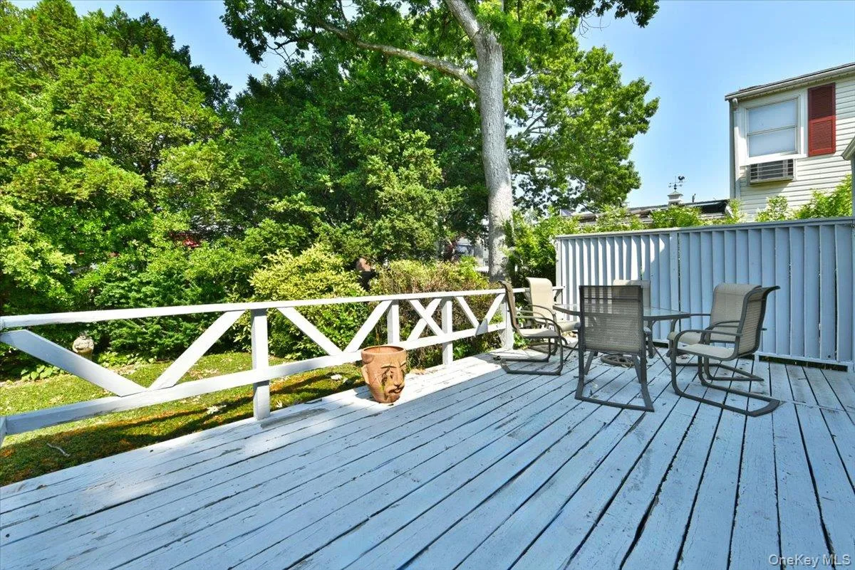 344 New York Avenue, Oyster Bay, NY, 3 Bedrooms Bedrooms, 11 Rooms Rooms,2 BathroomsBathrooms,Residential,For Rent,New York,0,1022968 344 New York Avenue, Oyster Bay, NY, 3 Bedrooms Bedrooms, 11 Rooms Rooms,2 BathroomsBathrooms,Residential,For Rent,New York,0,1022968