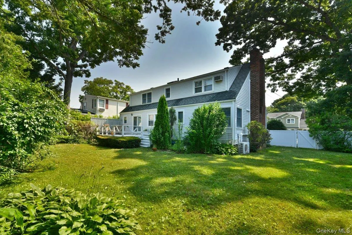 344 New York Avenue, Oyster Bay, NY, 3 Bedrooms Bedrooms, 11 Rooms Rooms,2 BathroomsBathrooms,Residential,For Rent,New York,0,1022968 344 New York Avenue, Oyster Bay, NY, 3 Bedrooms Bedrooms, 11 Rooms Rooms,2 BathroomsBathrooms,Residential,For Rent,New York,0,1022968
