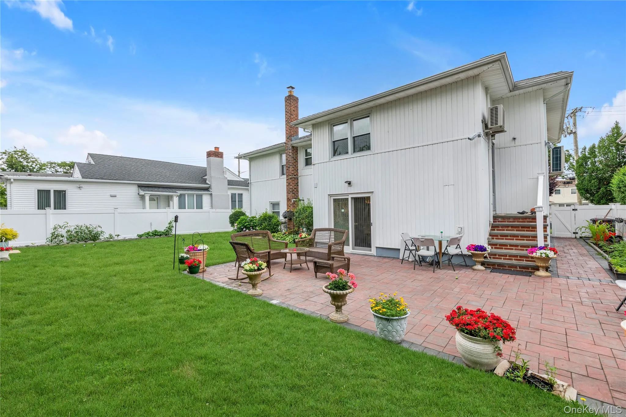 928 Fletcher Avenue, Hempstead, NY, 5 Bedrooms Bedrooms, 10 Rooms Rooms,3 BathroomsBathrooms,Residential,For Rent,Fletcher,0,1022969 928 Fletcher Avenue, Hempstead, NY, 5 Bedrooms Bedrooms, 10 Rooms Rooms,3 BathroomsBathrooms,Residential,For Rent,Fletcher,0,1022969