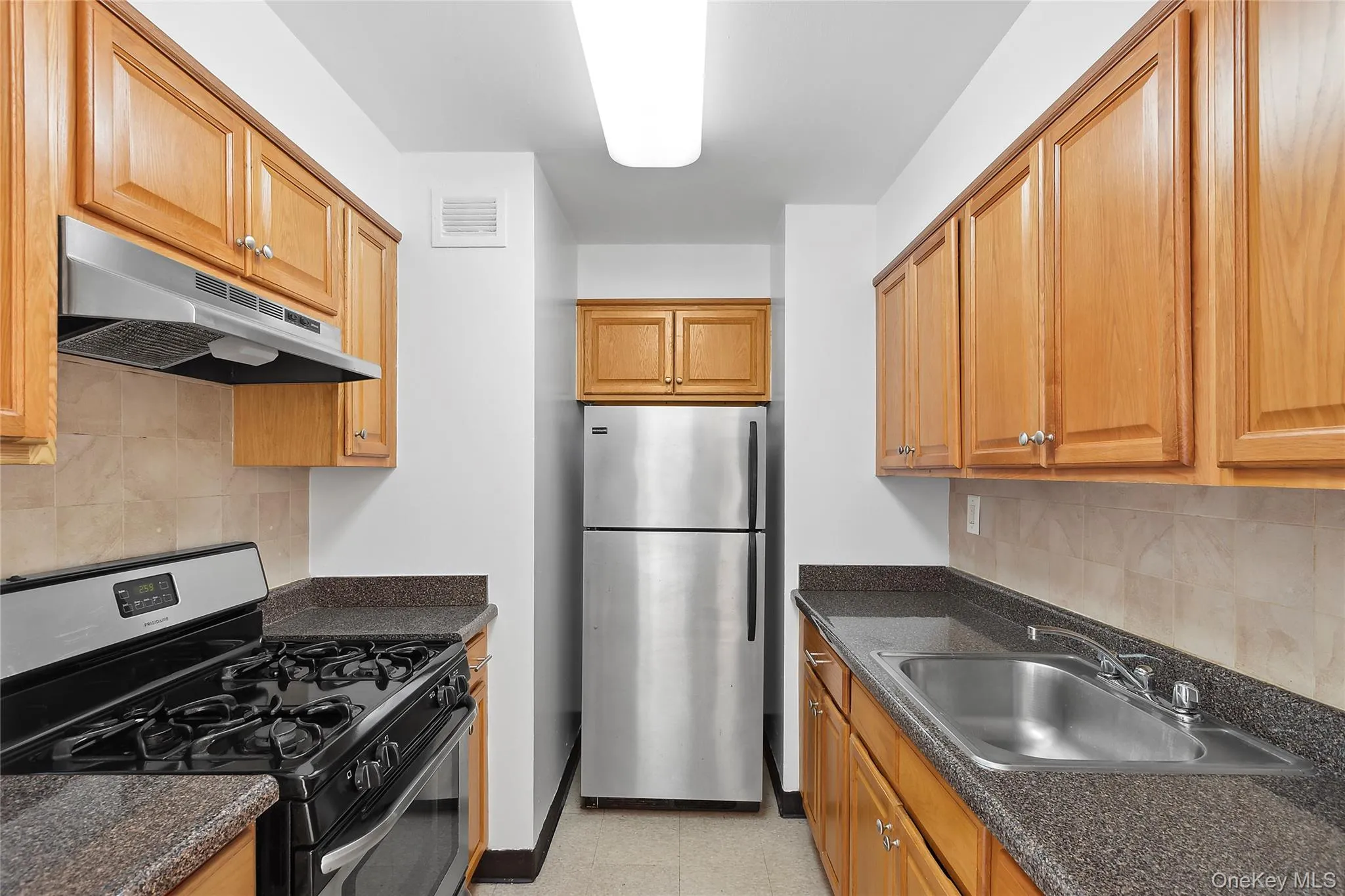 1 Glenwood Avenue, Yonkers, NY, 1 Bedroom Bedrooms, 3 Rooms Rooms,1 BathroomBathrooms,Residential Lease,For Rent,Glenwood,0,1022975 1 Glenwood Avenue, Yonkers, NY, 1 Bedroom Bedrooms, 3 Rooms Rooms,1 BathroomBathrooms,Residential Lease,For Rent,Glenwood,0,1022975
