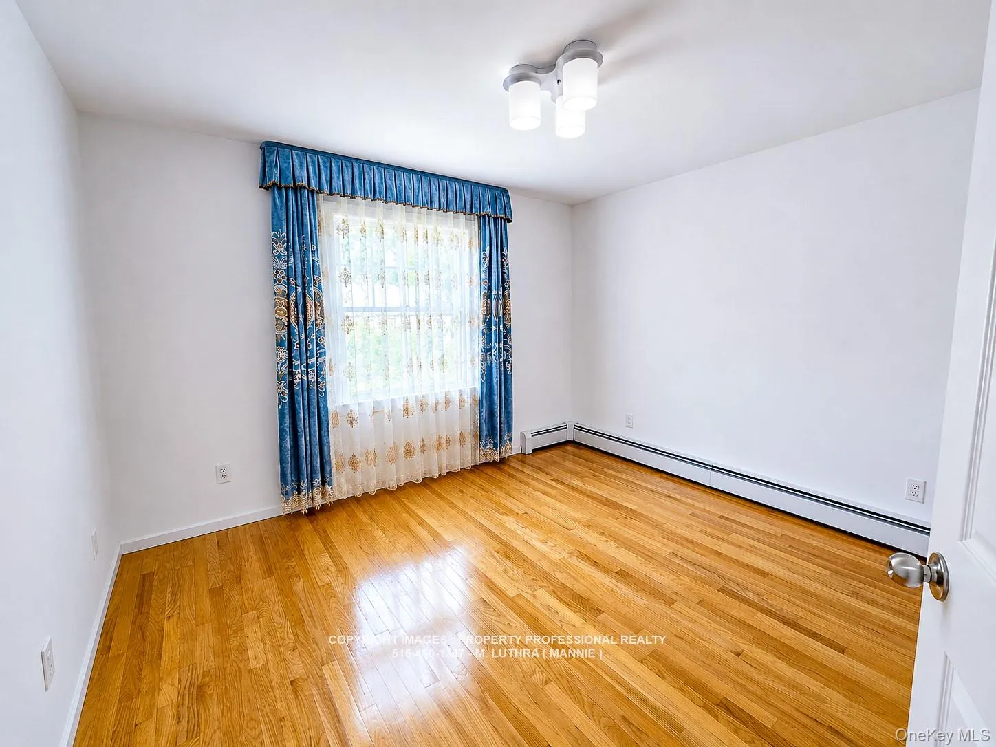 103 Holland Avenue, Hempstead, NY, 4 Bedrooms Bedrooms, 7 Rooms Rooms,3 BathroomsBathrooms,Residential Lease,For Rent,Holland,0,1022977 103 Holland Avenue, Hempstead, NY, 4 Bedrooms Bedrooms, 7 Rooms Rooms,3 BathroomsBathrooms,Residential Lease,For Rent,Holland,0,1022977