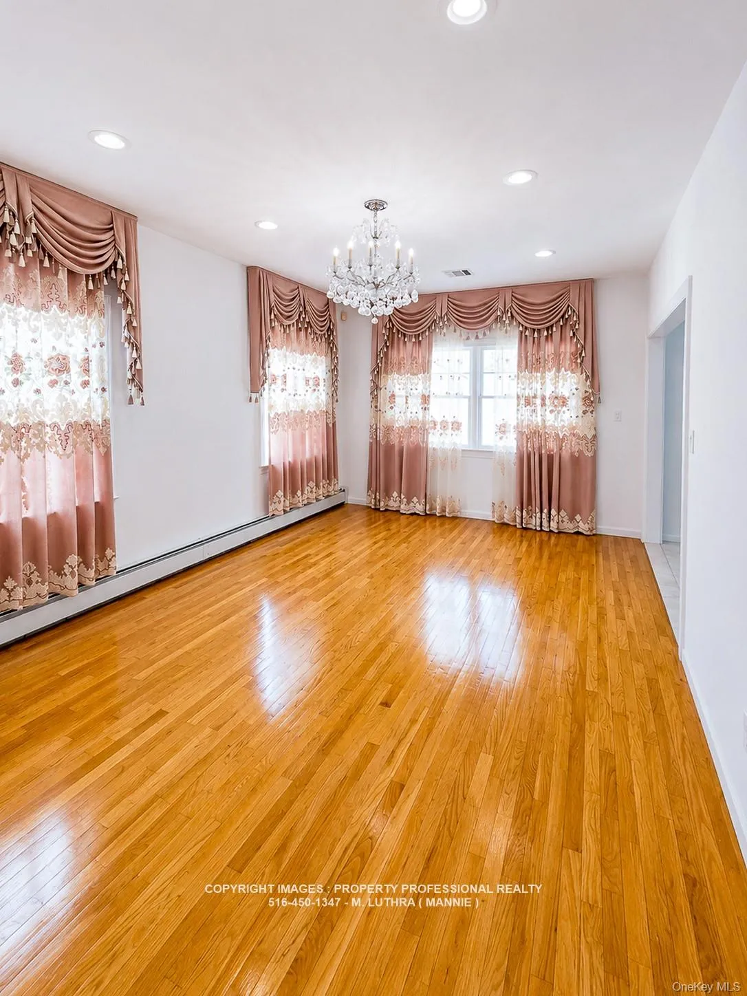 103 Holland Avenue, Hempstead, NY, 4 Bedrooms Bedrooms, 7 Rooms Rooms,3 BathroomsBathrooms,Residential Lease,For Rent,Holland,0,1022977 103 Holland Avenue, Hempstead, NY, 4 Bedrooms Bedrooms, 7 Rooms Rooms,3 BathroomsBathrooms,Residential Lease,For Rent,Holland,0,1022977
