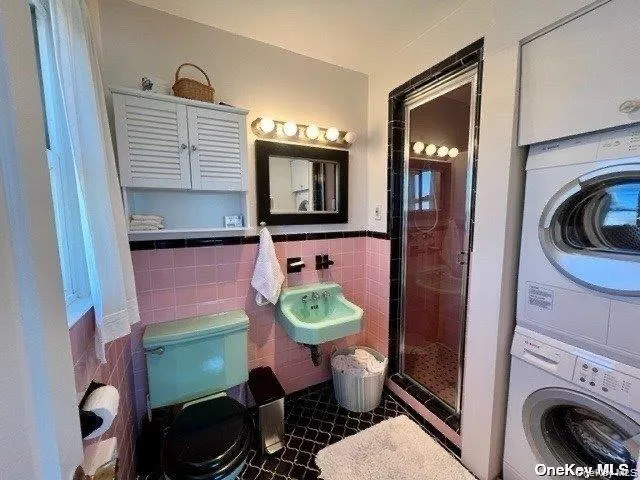 3 Oswego Avenue, Hempstead, NY, 2 Bedrooms Bedrooms, 5 Rooms Rooms,2 BathroomsBathrooms,Residential Lease,For Rent,Oswego,0,1022981 3 Oswego Avenue, Hempstead, NY, 2 Bedrooms Bedrooms, 5 Rooms Rooms,2 BathroomsBathrooms,Residential Lease,For Rent,Oswego,0,1022981