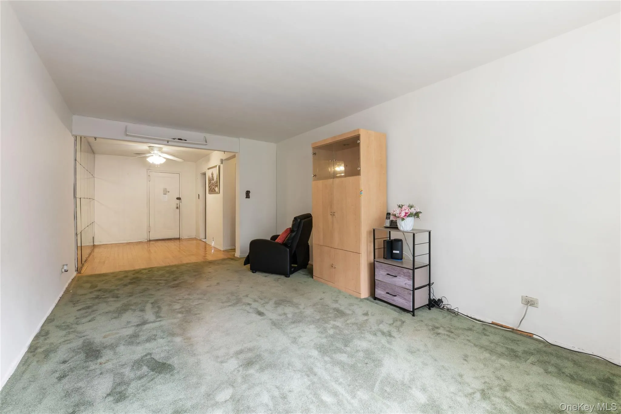 204-15 Foothill Ave., New York, NY, 2 Bedrooms Bedrooms, 5 Rooms Rooms,1 BathroomBathrooms,Residential,For Rent,Foothill Ave.,0,1022985 204-15 Foothill Ave., New York, NY, 2 Bedrooms Bedrooms, 5 Rooms Rooms,1 BathroomBathrooms,Residential,For Rent,Foothill Ave.,0,1022985