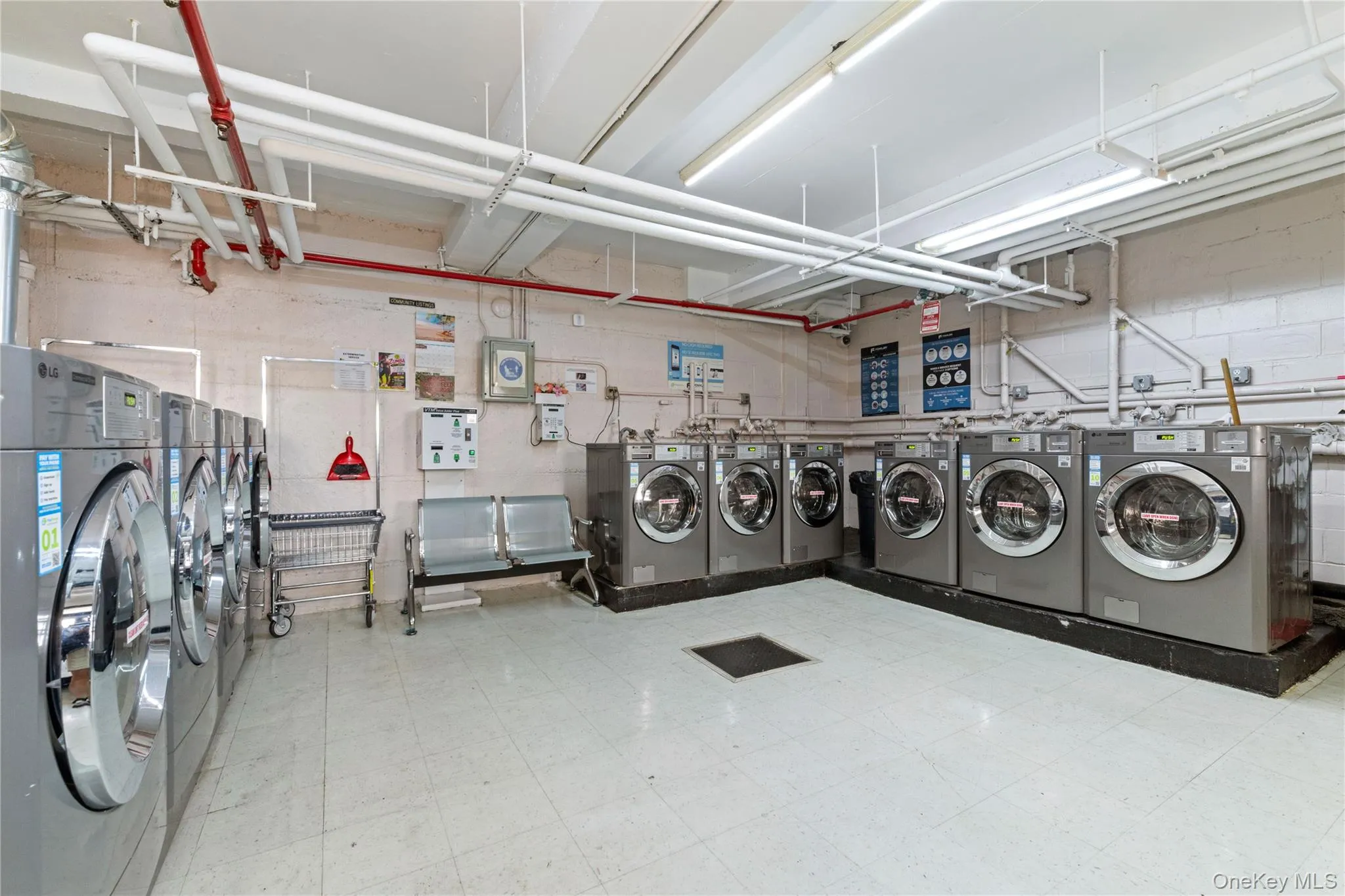 204-15 Foothill Ave., New York, NY, 2 Bedrooms Bedrooms, 5 Rooms Rooms,1 BathroomBathrooms,Residential,For Rent,Foothill Ave.,0,1022985 204-15 Foothill Ave., New York, NY, 2 Bedrooms Bedrooms, 5 Rooms Rooms,1 BathroomBathrooms,Residential,For Rent,Foothill Ave.,0,1022985