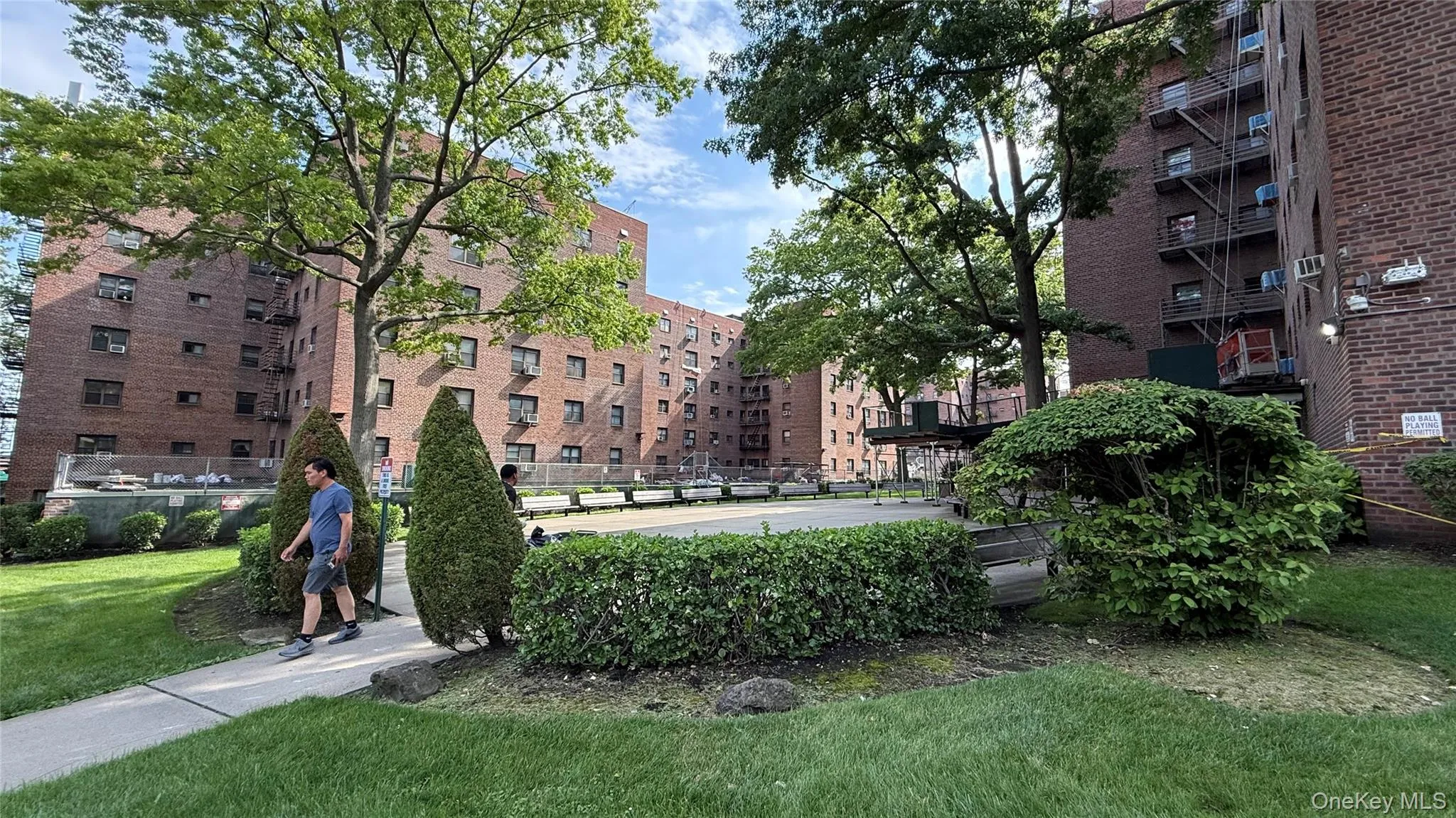 204-15 Foothill Ave., New York, NY, 2 Bedrooms Bedrooms, 5 Rooms Rooms,1 BathroomBathrooms,Residential,For Rent,Foothill Ave.,0,1022985 204-15 Foothill Ave., New York, NY, 2 Bedrooms Bedrooms, 5 Rooms Rooms,1 BathroomBathrooms,Residential,For Rent,Foothill Ave.,0,1022985