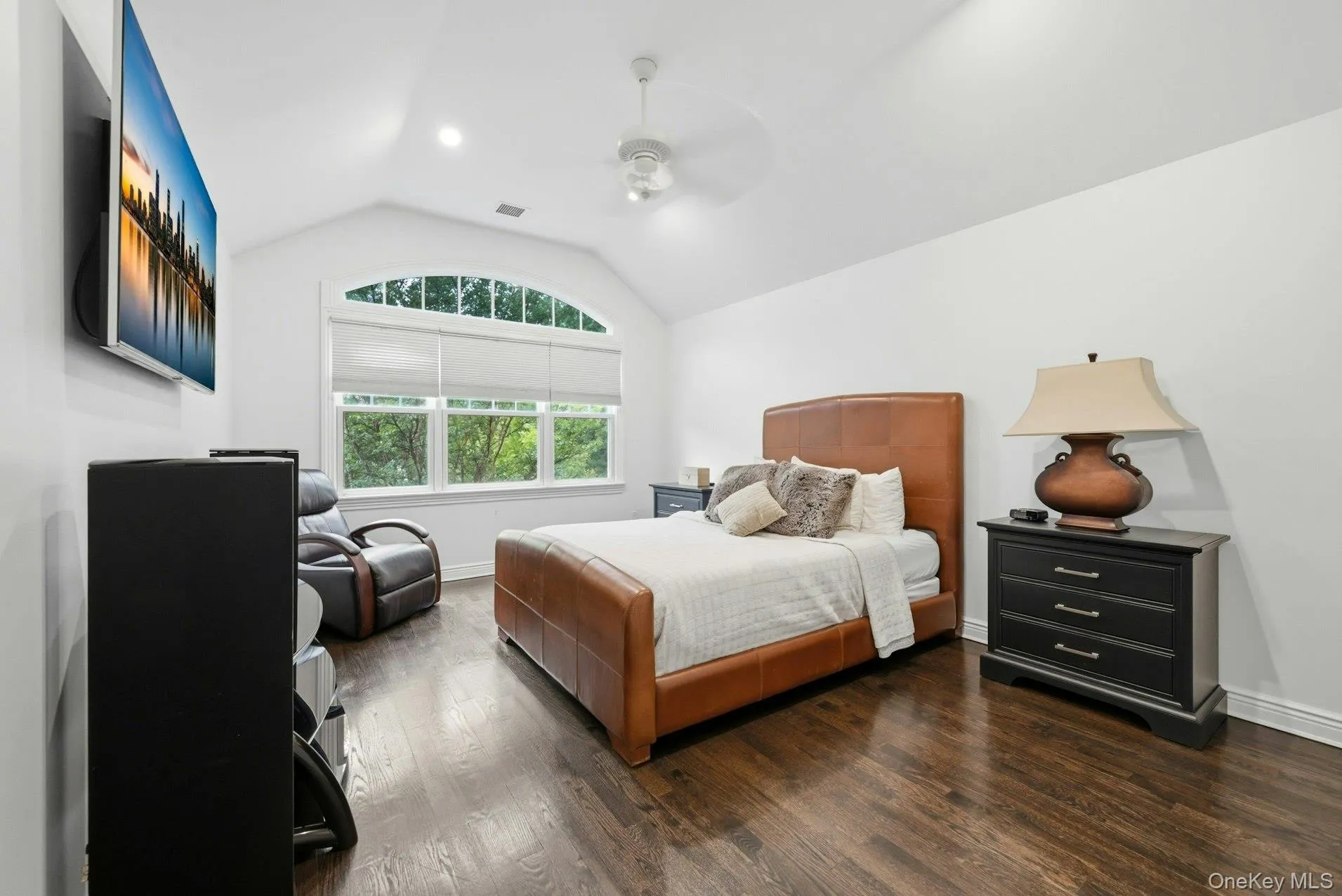 12 Glenridge Lane, Smithtown, NY, 4 Bedrooms Bedrooms, 8 Rooms Rooms,3 BathroomsBathrooms,Residential,For Rent,Glenridge,0,1022986 12 Glenridge Lane, Smithtown, NY, 4 Bedrooms Bedrooms, 8 Rooms Rooms,3 BathroomsBathrooms,Residential,For Rent,Glenridge,0,1022986