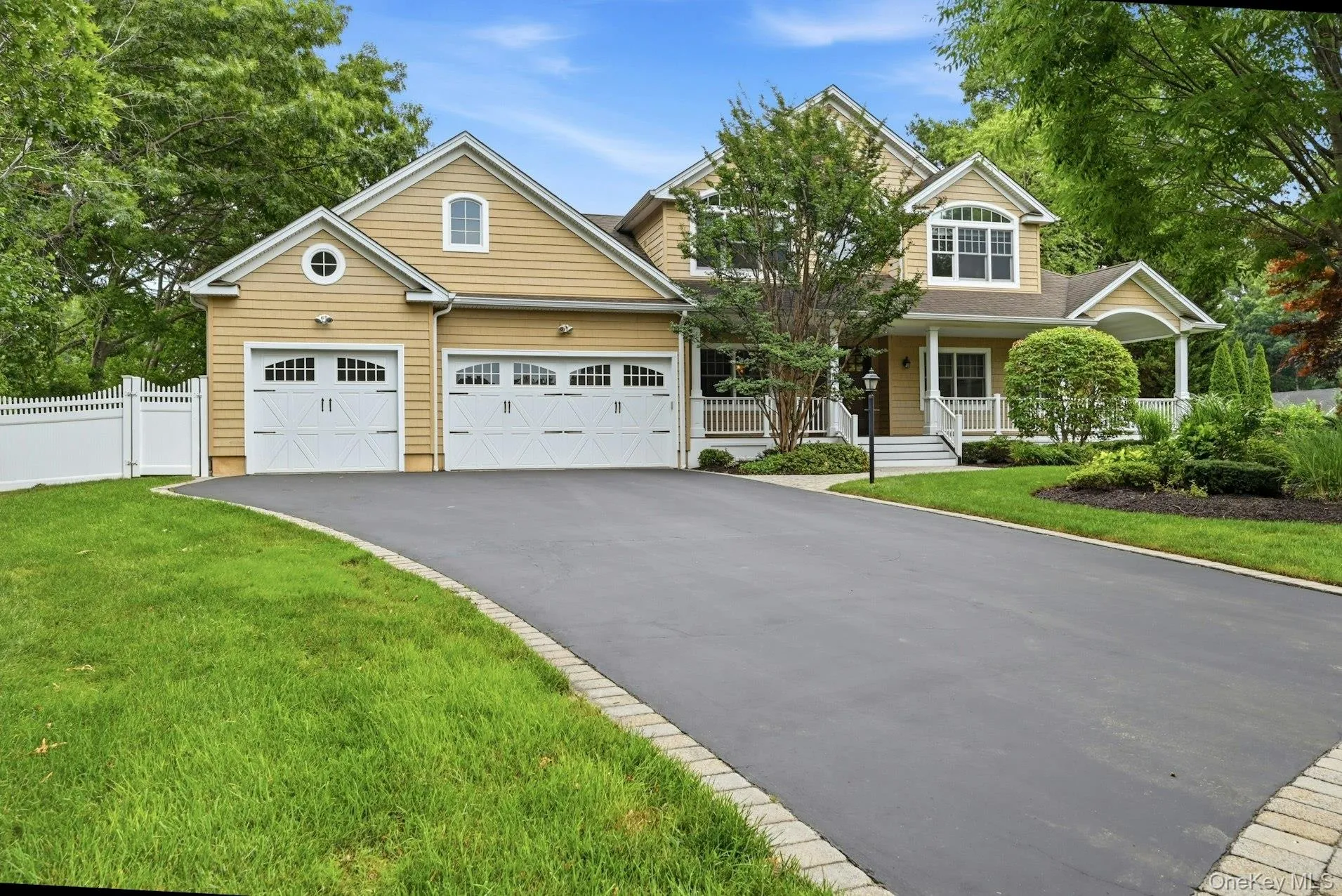 12 Glenridge Lane, Smithtown, NY, 4 Bedrooms Bedrooms, 8 Rooms Rooms,3 BathroomsBathrooms,Residential,For Rent,Glenridge,0,1022986 12 Glenridge Lane, Smithtown, NY, 4 Bedrooms Bedrooms, 8 Rooms Rooms,3 BathroomsBathrooms,Residential,For Rent,Glenridge,0,1022986