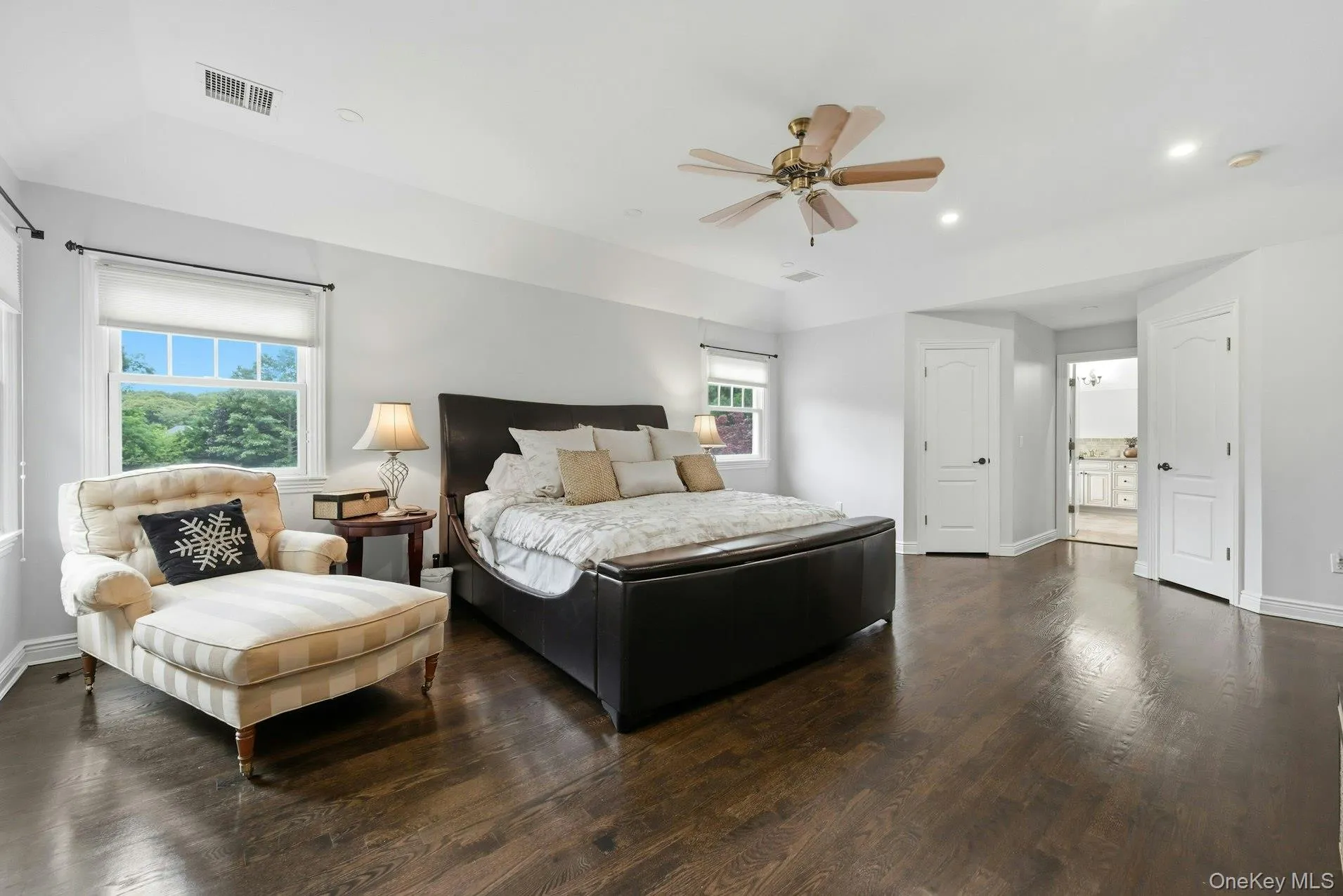 12 Glenridge Lane, Smithtown, NY, 4 Bedrooms Bedrooms, 8 Rooms Rooms,3 BathroomsBathrooms,Residential,For Rent,Glenridge,0,1022986 12 Glenridge Lane, Smithtown, NY, 4 Bedrooms Bedrooms, 8 Rooms Rooms,3 BathroomsBathrooms,Residential,For Rent,Glenridge,0,1022986