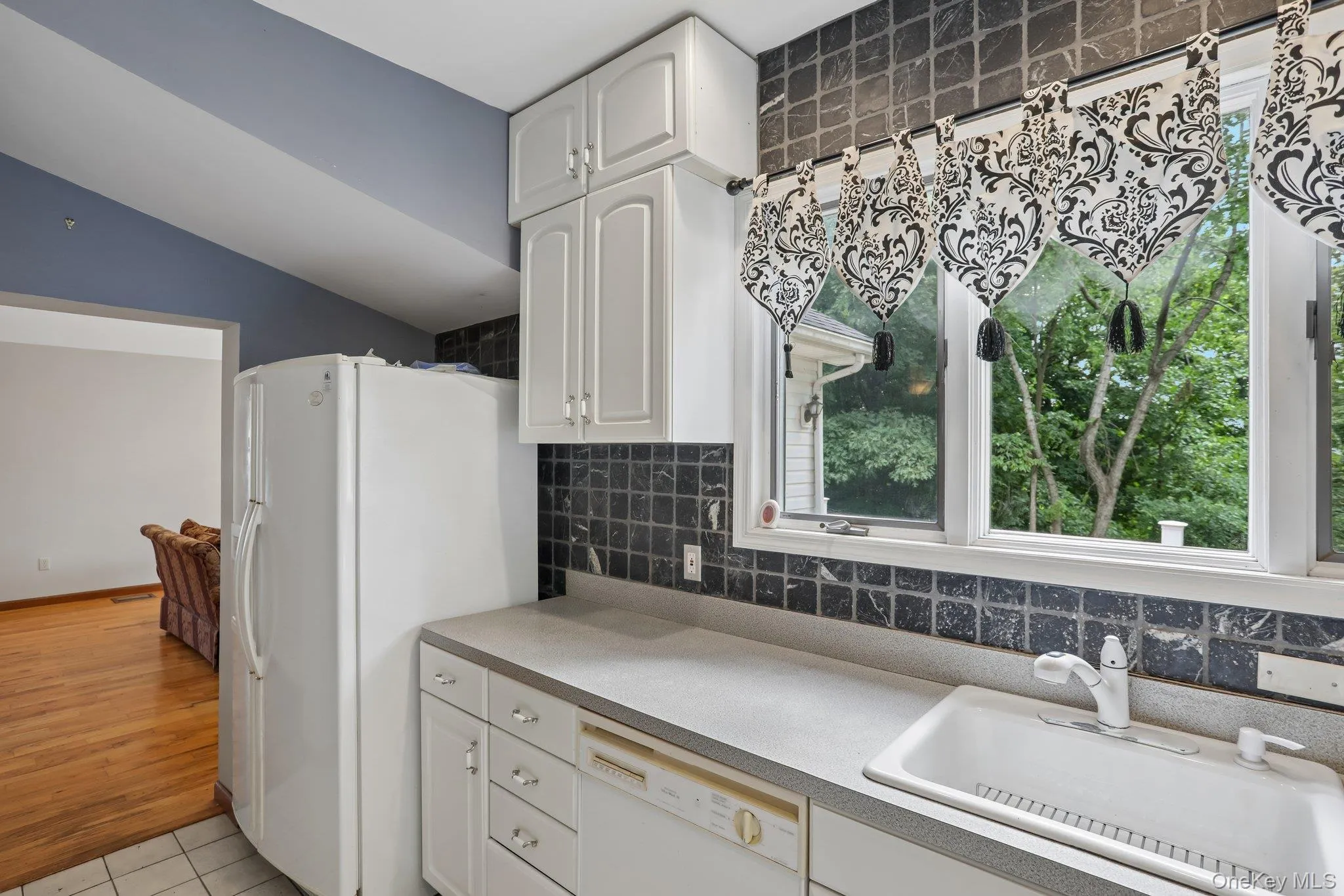 8 Sunset Heights, Monroe, NY, 2 Bedrooms Bedrooms, 6 Rooms Rooms,2 BathroomsBathrooms,Residential,For Rent,Sunset,0,1022990 8 Sunset Heights, Monroe, NY, 2 Bedrooms Bedrooms, 6 Rooms Rooms,2 BathroomsBathrooms,Residential,For Rent,Sunset,0,1022990