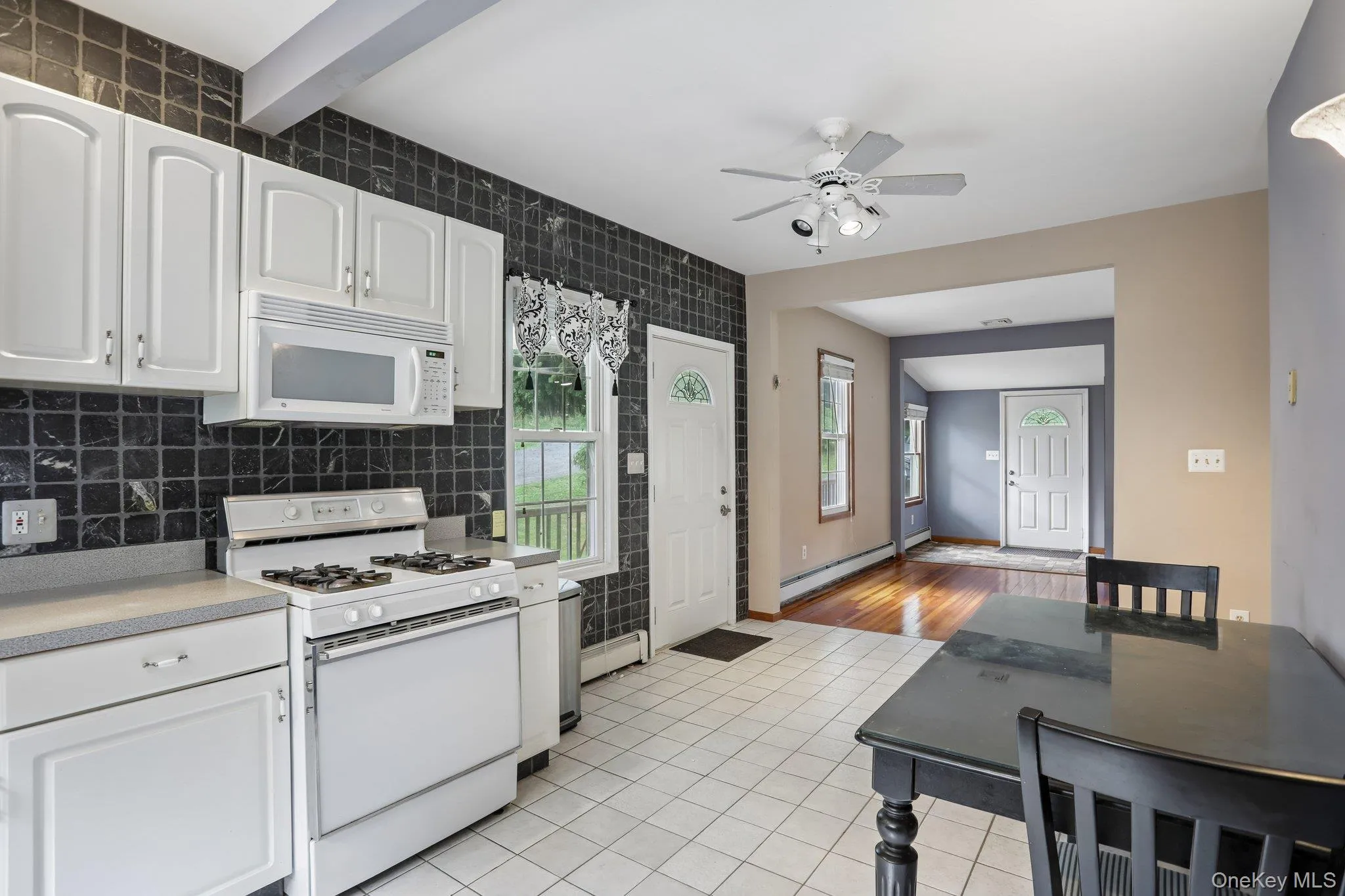 8 Sunset Heights, Monroe, NY, 2 Bedrooms Bedrooms, 6 Rooms Rooms,2 BathroomsBathrooms,Residential,For Rent,Sunset,0,1022990 8 Sunset Heights, Monroe, NY, 2 Bedrooms Bedrooms, 6 Rooms Rooms,2 BathroomsBathrooms,Residential,For Rent,Sunset,0,1022990