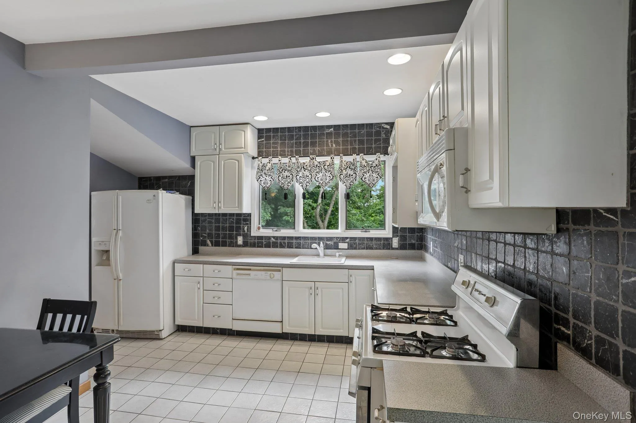 8 Sunset Heights, Monroe, NY, 2 Bedrooms Bedrooms, 6 Rooms Rooms,2 BathroomsBathrooms,Residential,For Rent,Sunset,0,1022990 8 Sunset Heights, Monroe, NY, 2 Bedrooms Bedrooms, 6 Rooms Rooms,2 BathroomsBathrooms,Residential,For Rent,Sunset,0,1022990