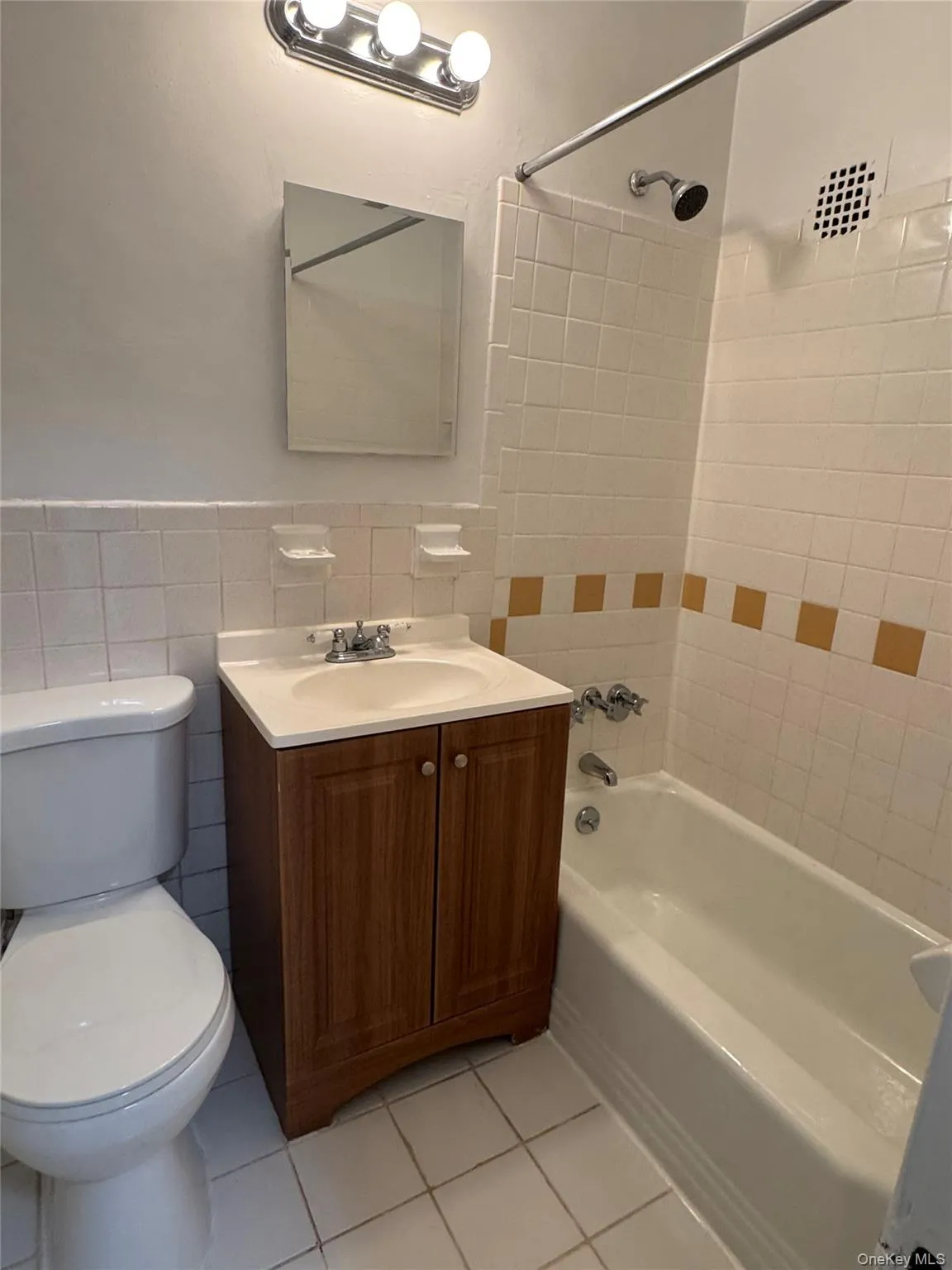 11 Lake Street, White Plains, NY, 2 Rooms Rooms,1 BathroomBathrooms,Residential Lease,For Rent,Lake,0,1023002 11 Lake Street, White Plains, NY, 2 Rooms Rooms,1 BathroomBathrooms,Residential Lease,For Rent,Lake,0,1023002
