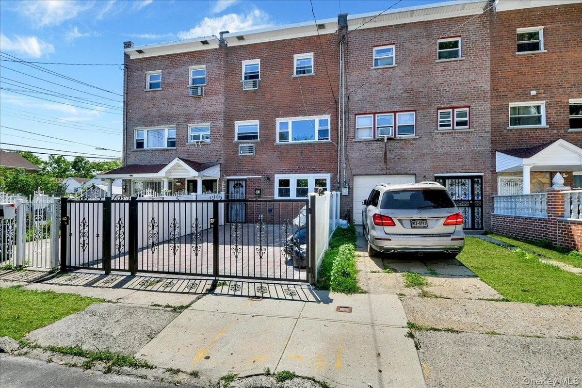 403 Torry Avenue, New York, NY, 4 Bedrooms Bedrooms, 10 Rooms Rooms,2 BathroomsBathrooms,Residential,For Rent,Torry,0,1023004 403 Torry Avenue, New York, NY, 4 Bedrooms Bedrooms, 10 Rooms Rooms,2 BathroomsBathrooms,Residential,For Rent,Torry,0,1023004