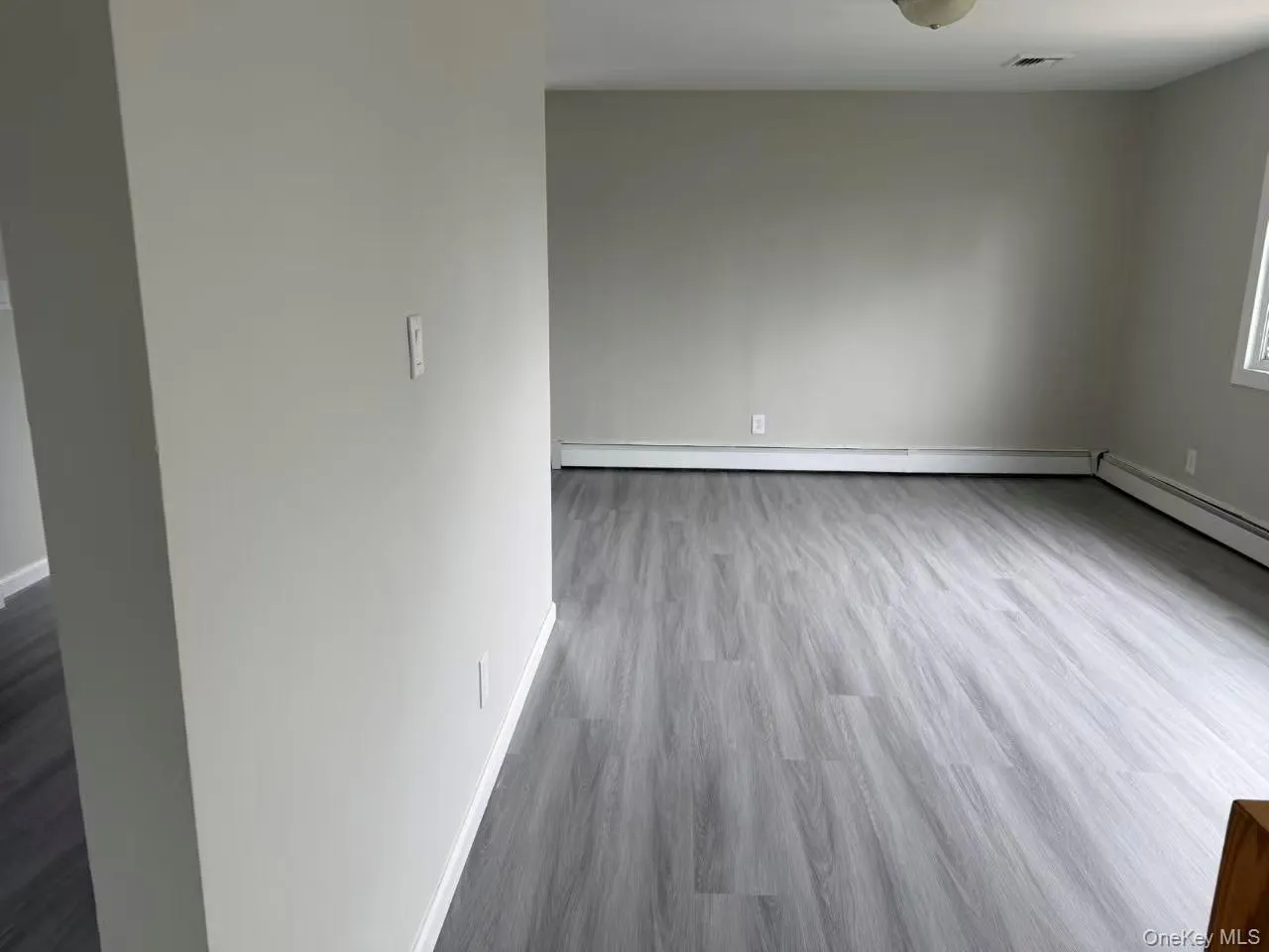 858 Oliver Avenue, North Hempstead, NY, 5 Bedrooms Bedrooms, 9 Rooms Rooms,2 BathroomsBathrooms,Residential,For Rent,Oliver,0,1023008 858 Oliver Avenue, North Hempstead, NY, 5 Bedrooms Bedrooms, 9 Rooms Rooms,2 BathroomsBathrooms,Residential,For Rent,Oliver,0,1023008