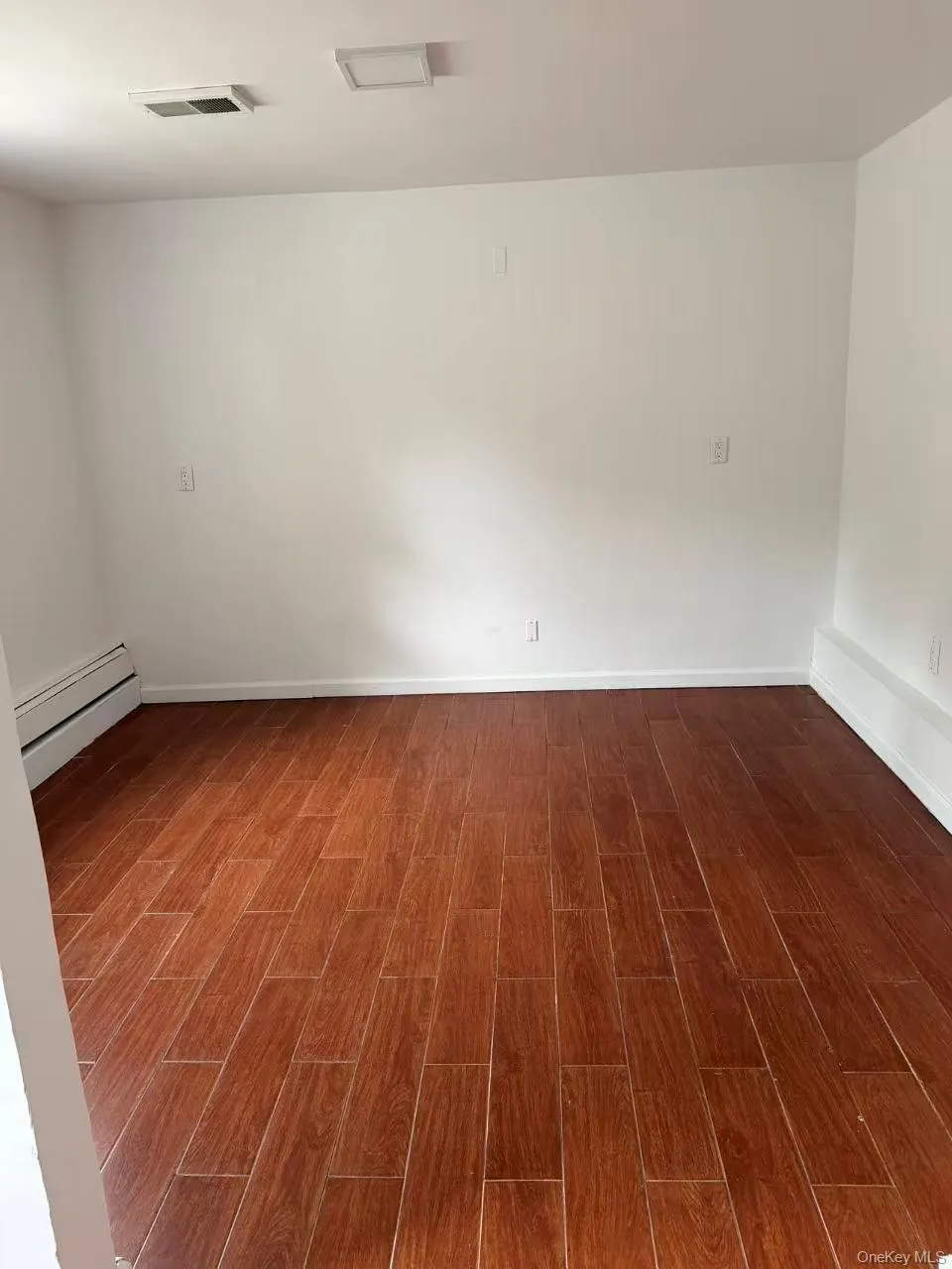 858 Oliver Avenue, North Hempstead, NY, 5 Bedrooms Bedrooms, 9 Rooms Rooms,2 BathroomsBathrooms,Residential,For Rent,Oliver,0,1023008 858 Oliver Avenue, North Hempstead, NY, 5 Bedrooms Bedrooms, 9 Rooms Rooms,2 BathroomsBathrooms,Residential,For Rent,Oliver,0,1023008