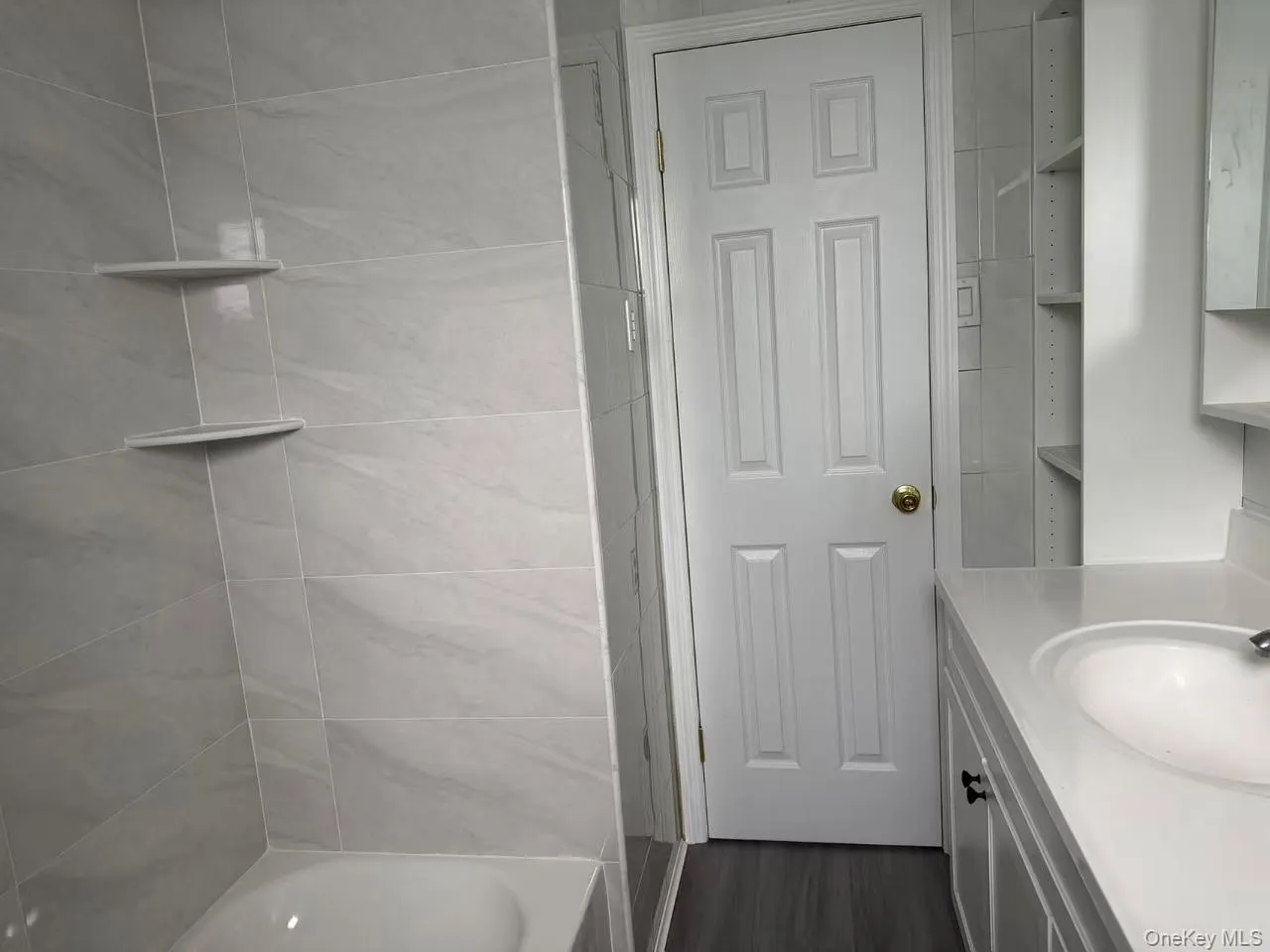 858 Oliver Avenue, North Hempstead, NY, 5 Bedrooms Bedrooms, 9 Rooms Rooms,2 BathroomsBathrooms,Residential,For Rent,Oliver,0,1023008 858 Oliver Avenue, North Hempstead, NY, 5 Bedrooms Bedrooms, 9 Rooms Rooms,2 BathroomsBathrooms,Residential,For Rent,Oliver,0,1023008