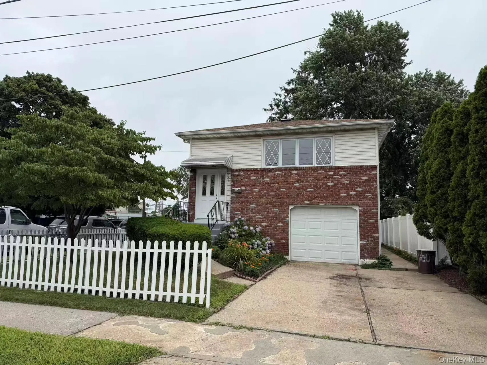 858 Oliver Avenue, North Hempstead, NY, 5 Bedrooms Bedrooms, 9 Rooms Rooms,2 BathroomsBathrooms,Residential,For Rent,Oliver,0,1023008 858 Oliver Avenue, North Hempstead, NY, 5 Bedrooms Bedrooms, 9 Rooms Rooms,2 BathroomsBathrooms,Residential,For Rent,Oliver,0,1023008