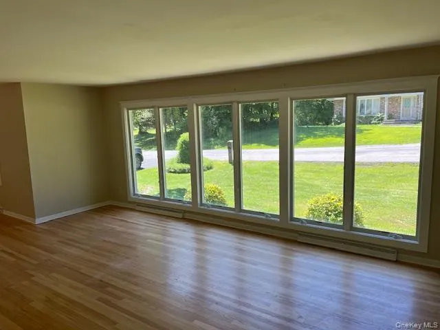 20 Hawxhurst Road, Monroe, NY, 3 Bedrooms Bedrooms, 9 Rooms Rooms,2 BathroomsBathrooms,Residential Lease,For Rent,Hawxhurst,0,1023012 20 Hawxhurst Road, Monroe, NY, 3 Bedrooms Bedrooms, 9 Rooms Rooms,2 BathroomsBathrooms,Residential Lease,For Rent,Hawxhurst,0,1023012