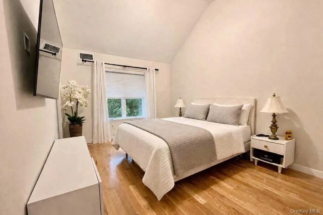 18 Pine Tree Lane, Southampton, NY, 5 Bedrooms Bedrooms, 12 Rooms Rooms,5 BathroomsBathrooms,Residential,For Rent,Pine Tree,0,1023018 18 Pine Tree Lane, Southampton, NY, 5 Bedrooms Bedrooms, 12 Rooms Rooms,5 BathroomsBathrooms,Residential,For Rent,Pine Tree,0,1023018