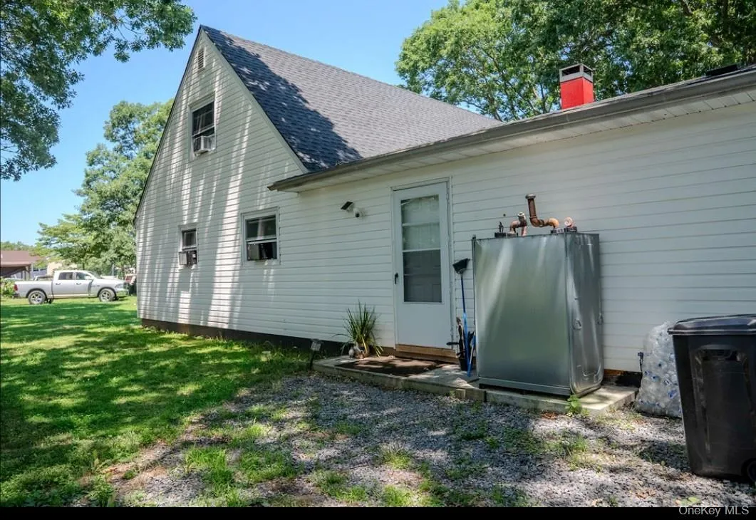 41 Fig Street, Islip, NY, 5 Bedrooms Bedrooms, 11 Rooms Rooms,2 BathroomsBathrooms,Residential,For Rent,Fig,0,1023022 41 Fig Street, Islip, NY, 5 Bedrooms Bedrooms, 11 Rooms Rooms,2 BathroomsBathrooms,Residential,For Rent,Fig,0,1023022