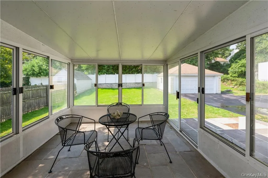 73 Rosedale Avenue, Greenburgh, NY, 3 Bedrooms Bedrooms, 6 Rooms Rooms,1 BathroomBathrooms,Residential Lease,For Rent,Rosedale,0,1023023 73 Rosedale Avenue, Greenburgh, NY, 3 Bedrooms Bedrooms, 6 Rooms Rooms,1 BathroomBathrooms,Residential Lease,For Rent,Rosedale,0,1023023