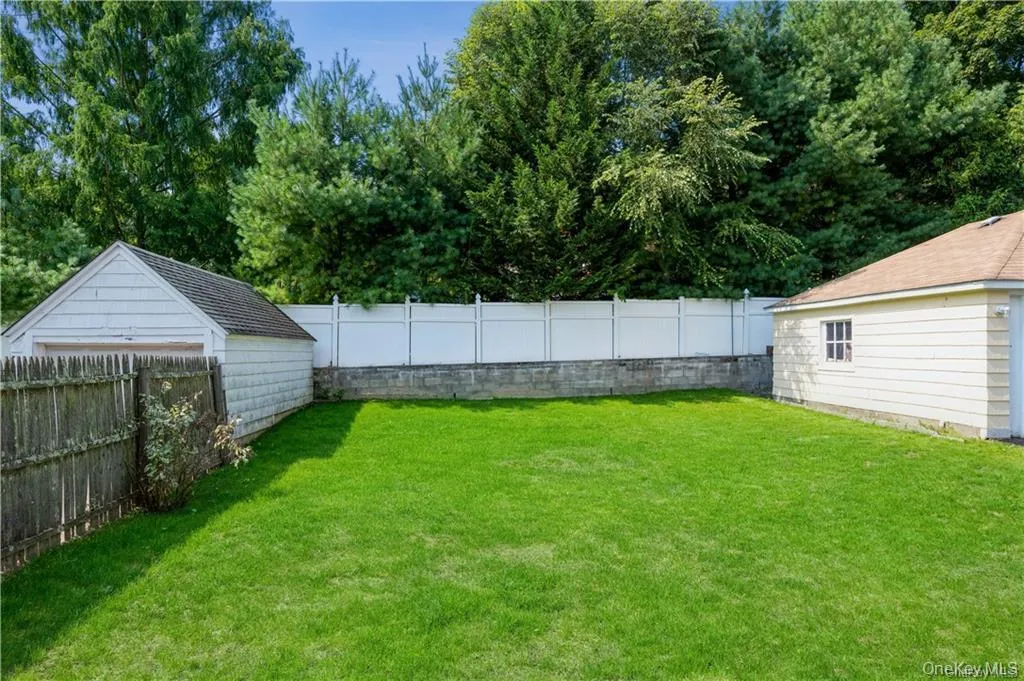 73 Rosedale Avenue, Greenburgh, NY, 3 Bedrooms Bedrooms, 6 Rooms Rooms,1 BathroomBathrooms,Residential Lease,For Rent,Rosedale,0,1023023 73 Rosedale Avenue, Greenburgh, NY, 3 Bedrooms Bedrooms, 6 Rooms Rooms,1 BathroomBathrooms,Residential Lease,For Rent,Rosedale,0,1023023