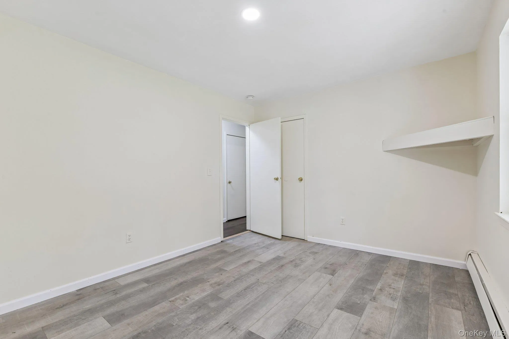 22 Red Maple Road, Brookhaven, NY, 3 Bedrooms Bedrooms, 5 Rooms Rooms,2 BathroomsBathrooms,Residential,For Rent,Red Maple,0,1023024 22 Red Maple Road, Brookhaven, NY, 3 Bedrooms Bedrooms, 5 Rooms Rooms,2 BathroomsBathrooms,Residential,For Rent,Red Maple,0,1023024
