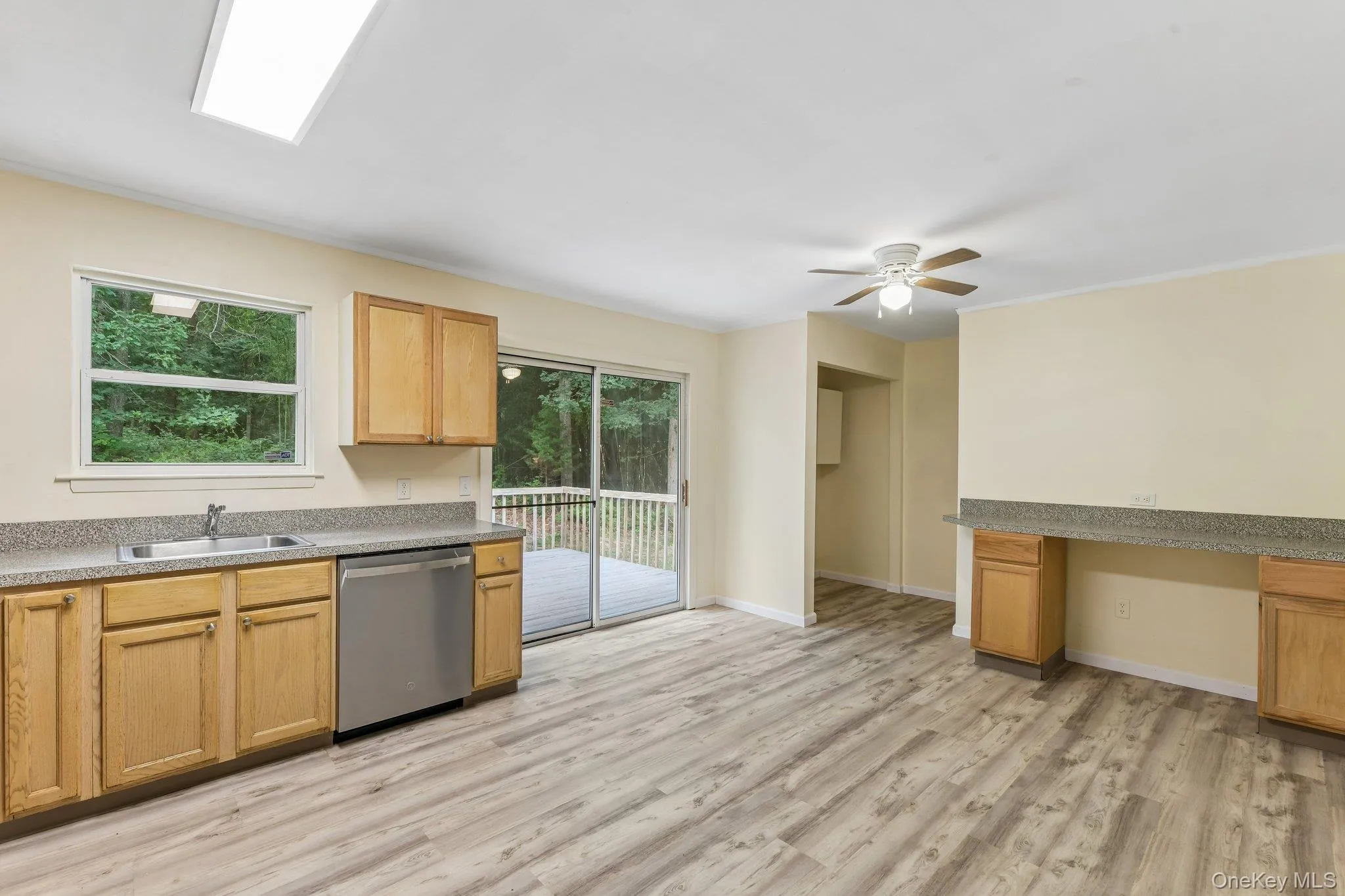 22 Red Maple Road, Brookhaven, NY, 3 Bedrooms Bedrooms, 5 Rooms Rooms,2 BathroomsBathrooms,Residential,For Rent,Red Maple,0,1023024 22 Red Maple Road, Brookhaven, NY, 3 Bedrooms Bedrooms, 5 Rooms Rooms,2 BathroomsBathrooms,Residential,For Rent,Red Maple,0,1023024