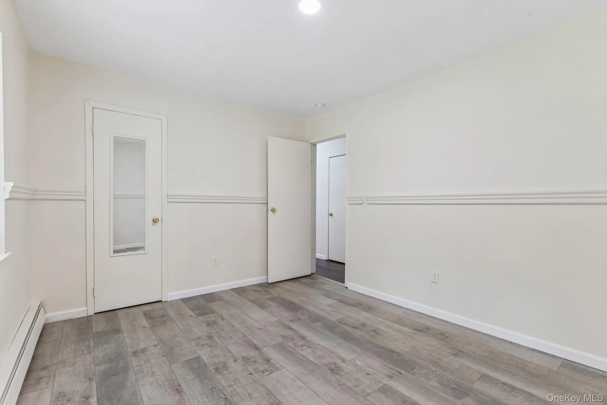 22 Red Maple Road, Brookhaven, NY, 3 Bedrooms Bedrooms, 5 Rooms Rooms,2 BathroomsBathrooms,Residential,For Rent,Red Maple,0,1023024 22 Red Maple Road, Brookhaven, NY, 3 Bedrooms Bedrooms, 5 Rooms Rooms,2 BathroomsBathrooms,Residential,For Rent,Red Maple,0,1023024